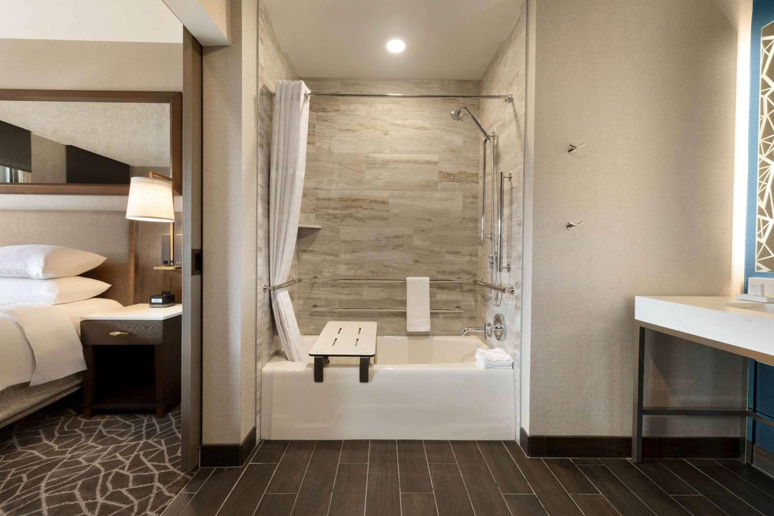 Deluxe Queen Suite with Two Queen Beds - Mobility Accessible
