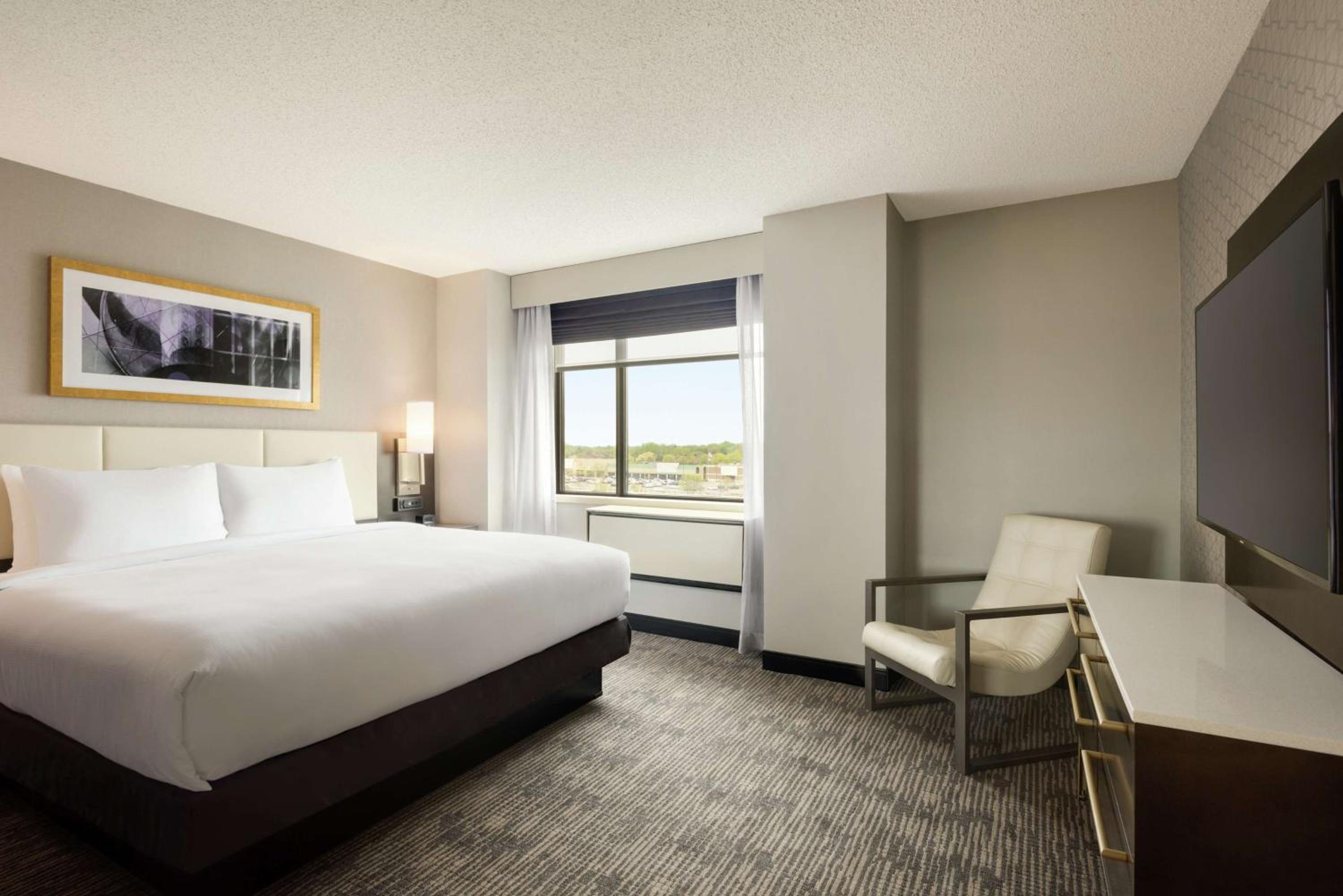 I King 2 Room Suite