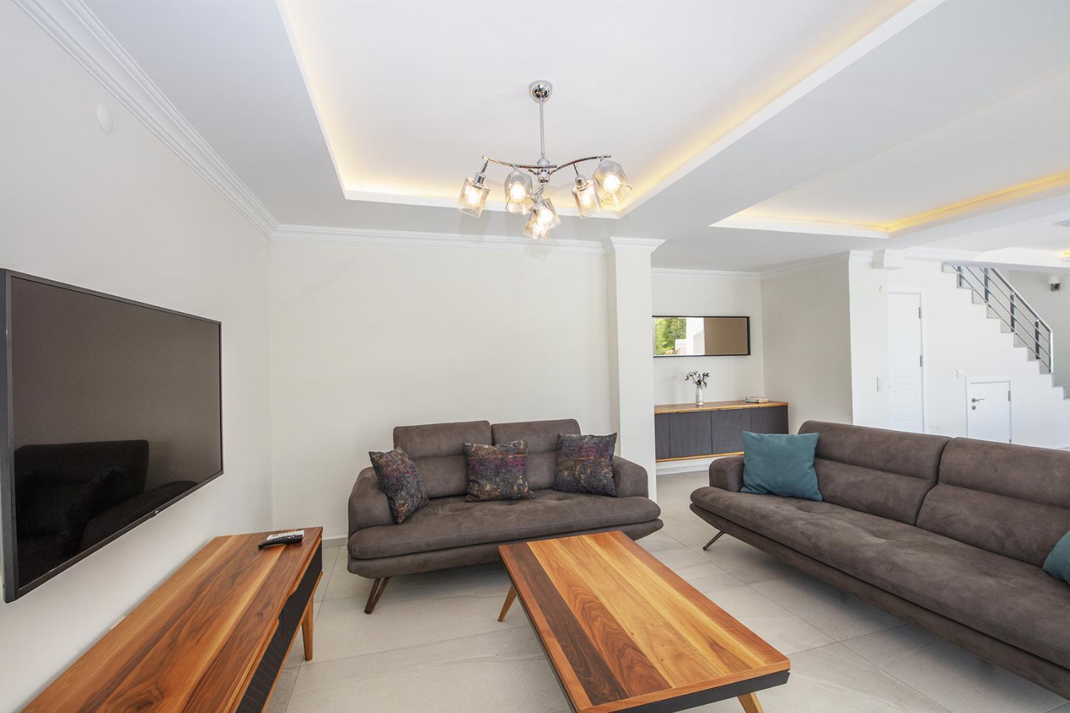Villa photo 3