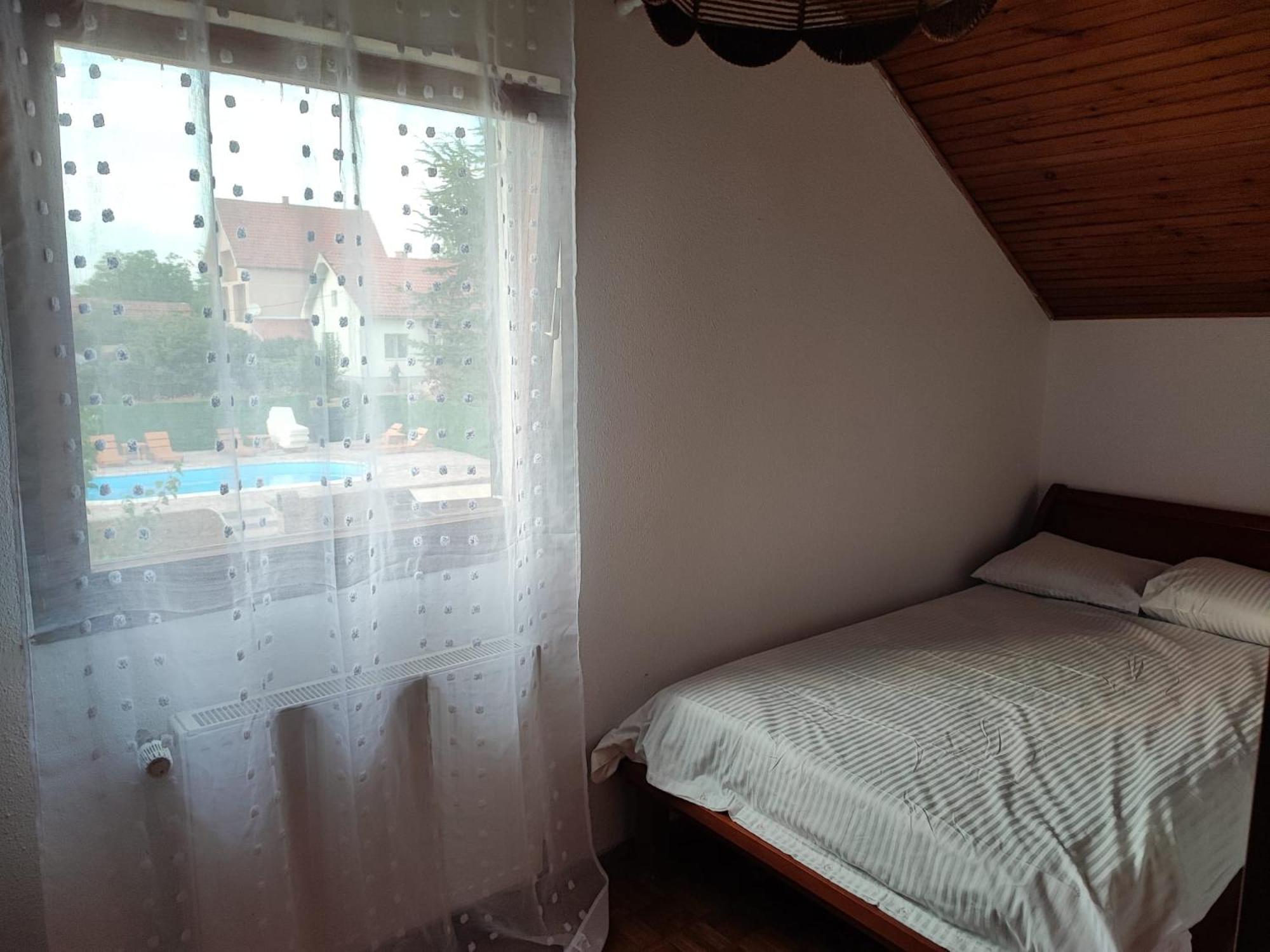 Four-Bedroom House photo 1