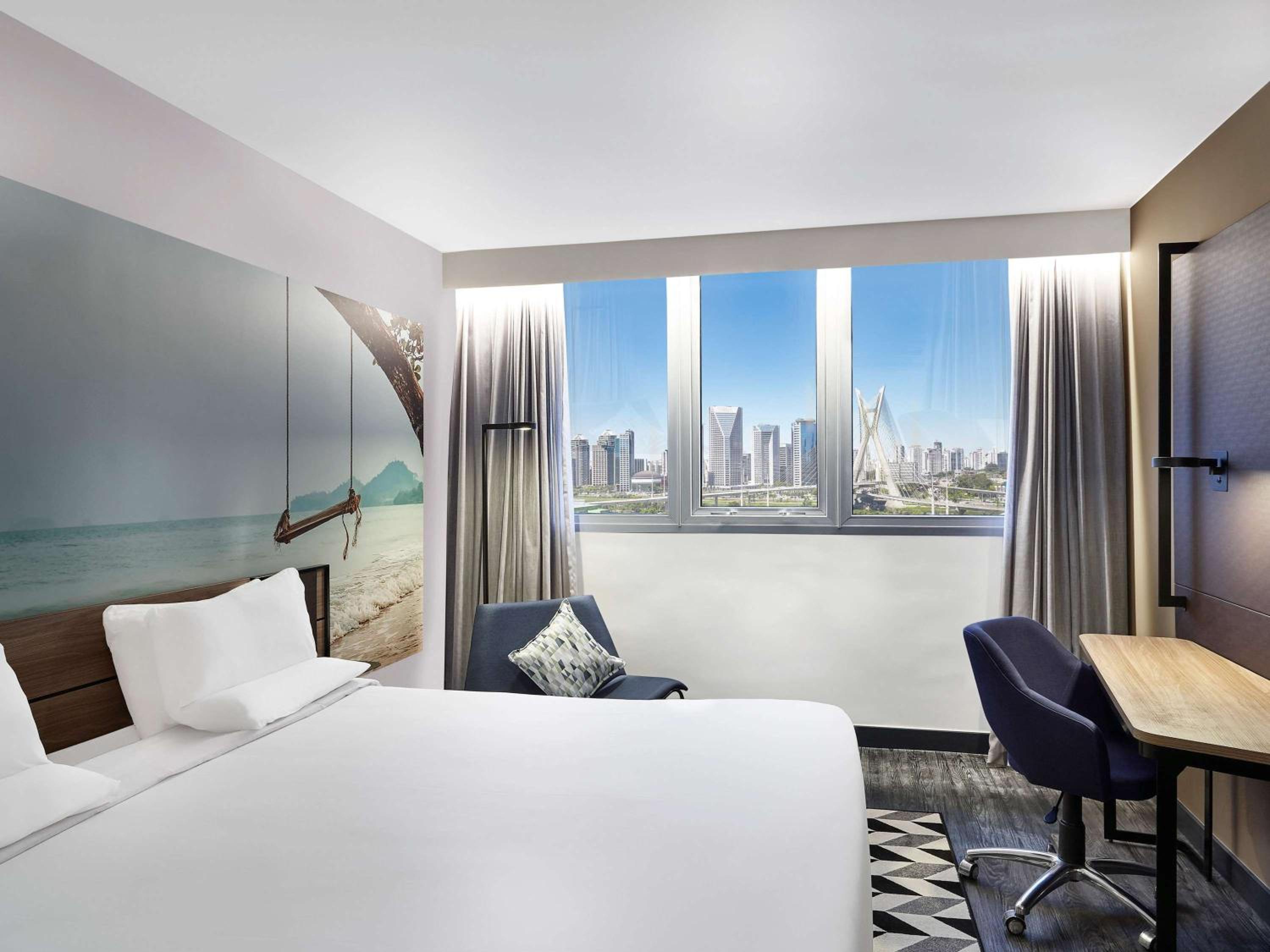 Superior Apartment with Double Bed and Estaiada Bridge View thumbnail 5
