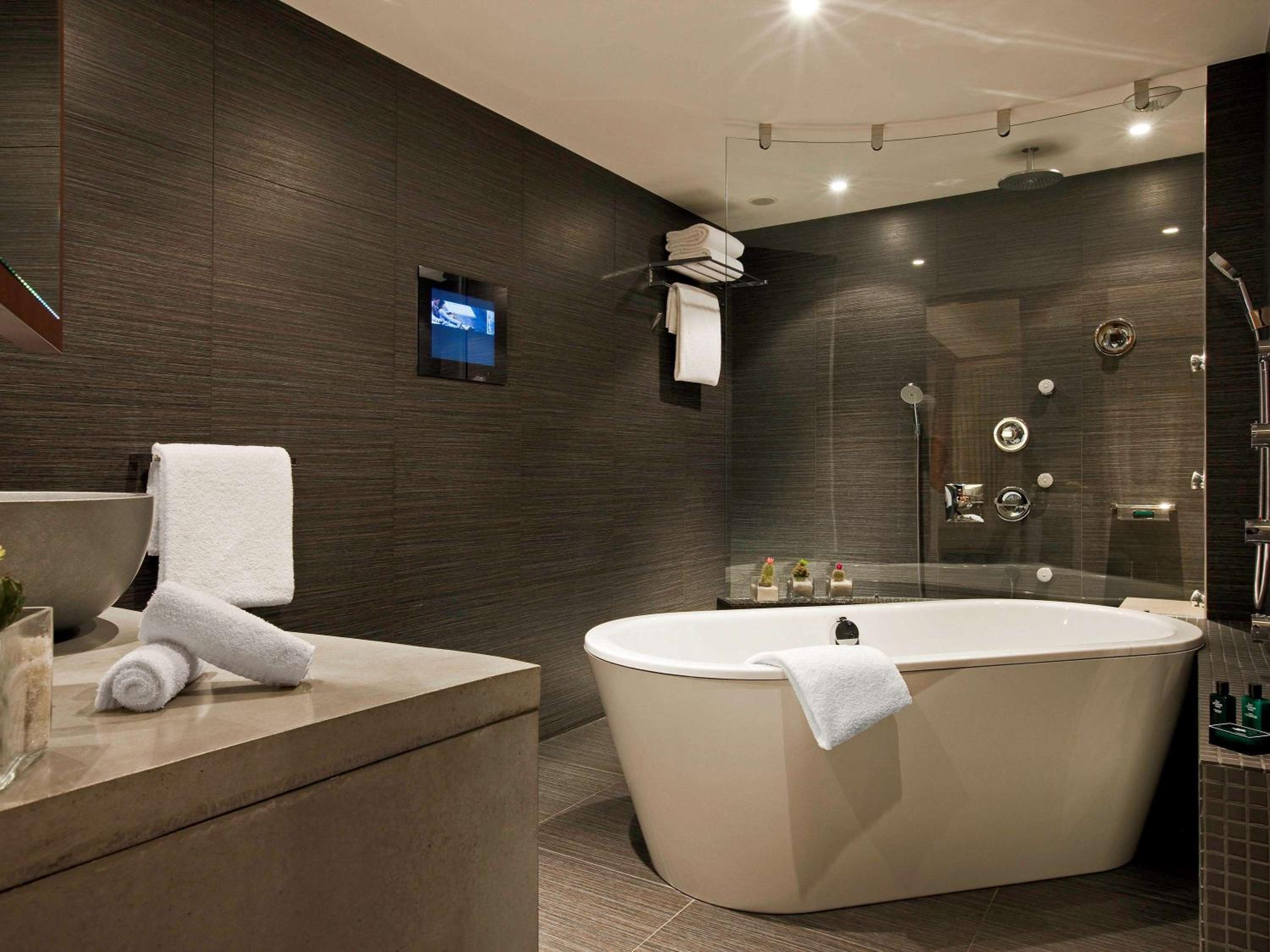 Suite Opéra avec Accès au Spa – Vue sur Port Suite Opéra avec Accès au Spa – Vue sur Port