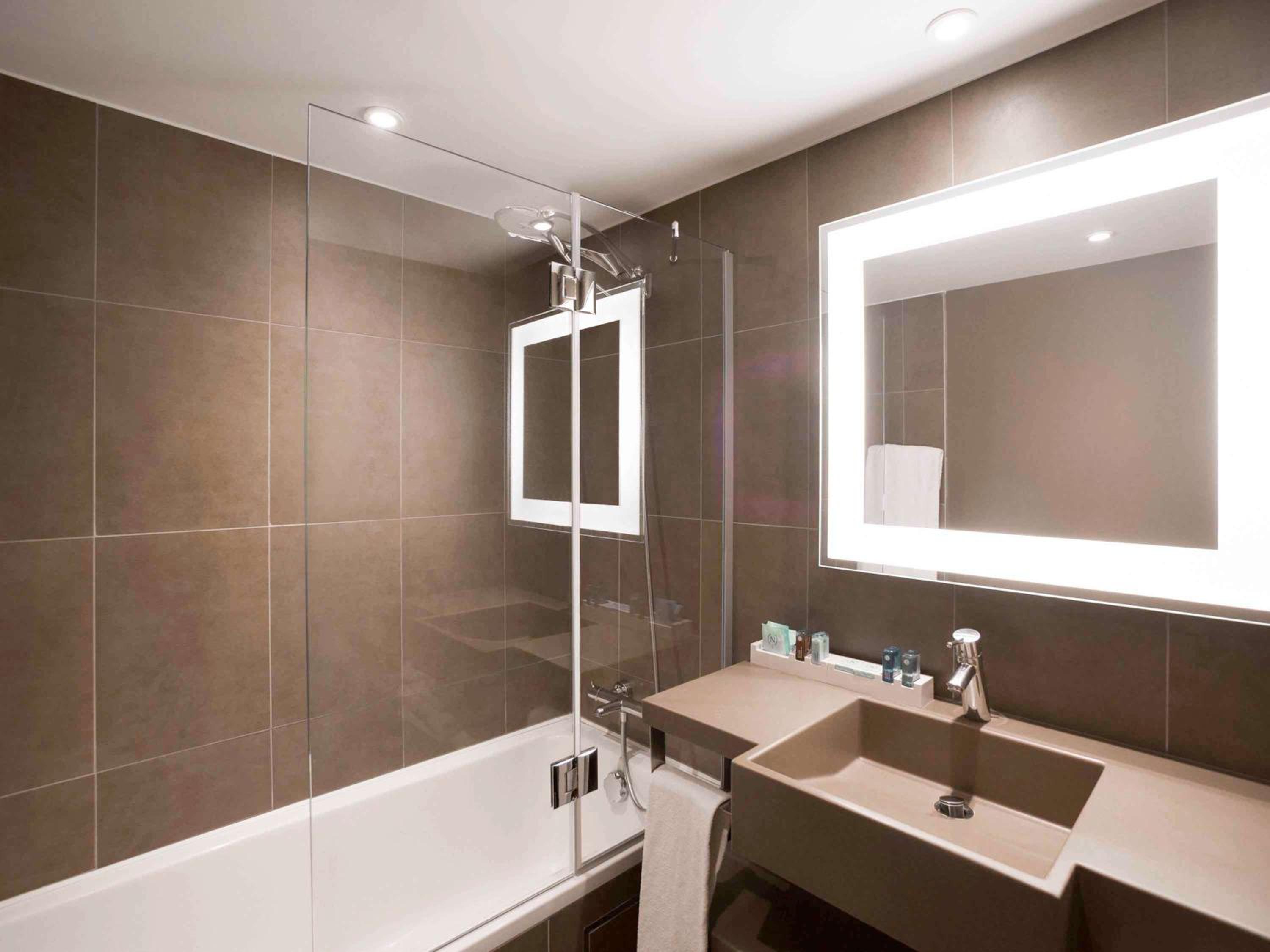 Executive Queen Suite - Photo 6