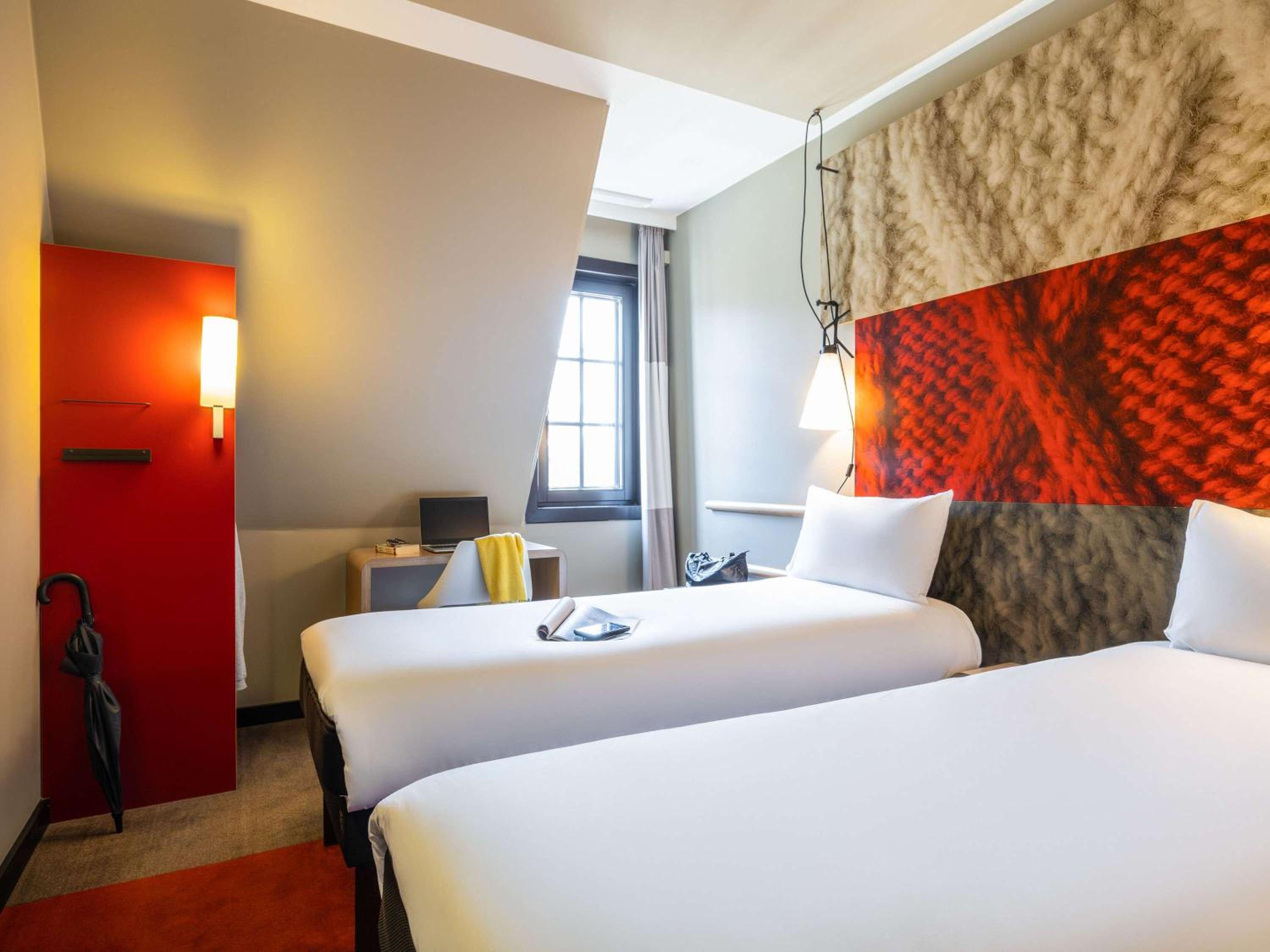 Standard Twin Room photo 2