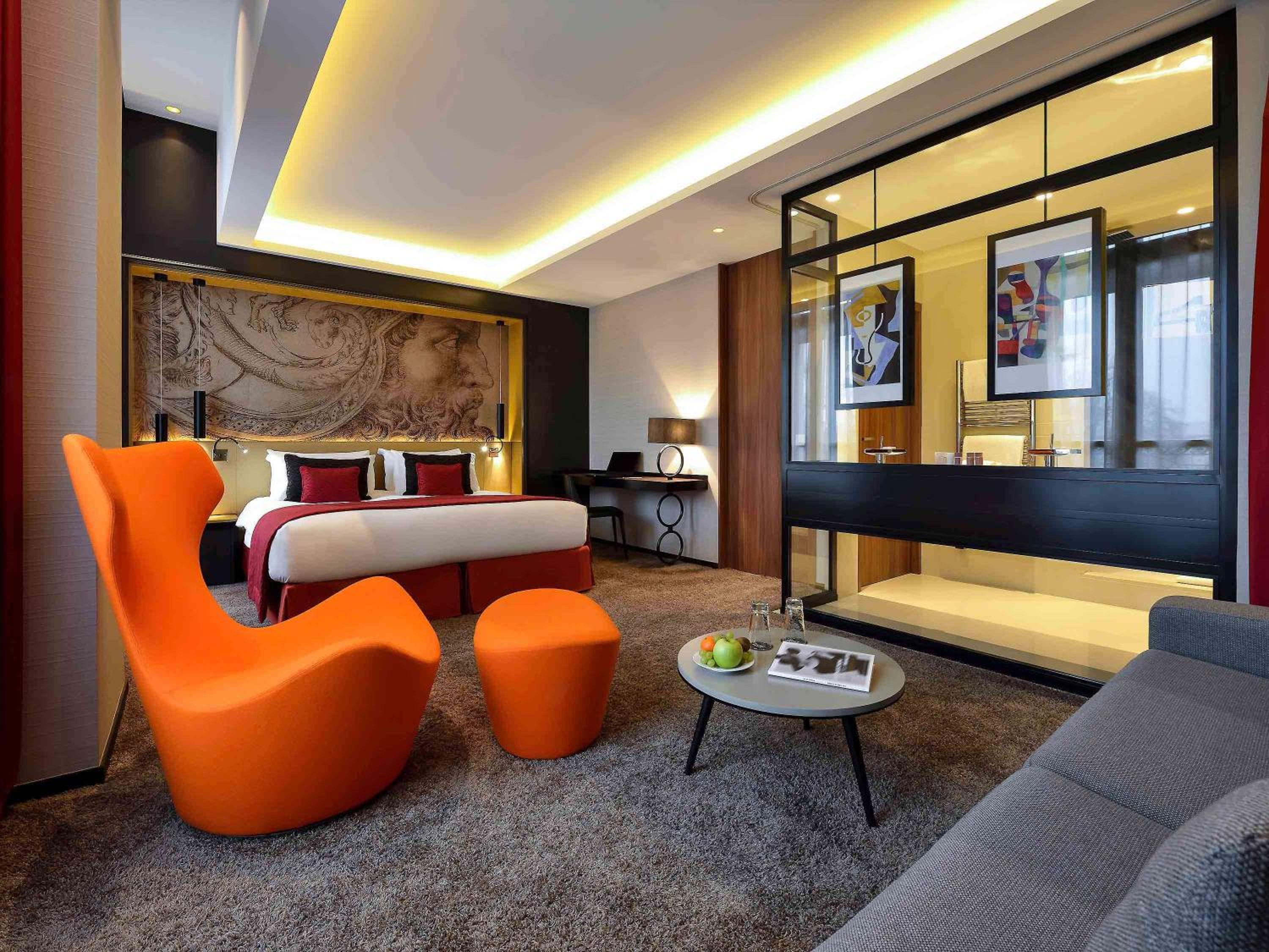Deluxe King Room - Photo 1