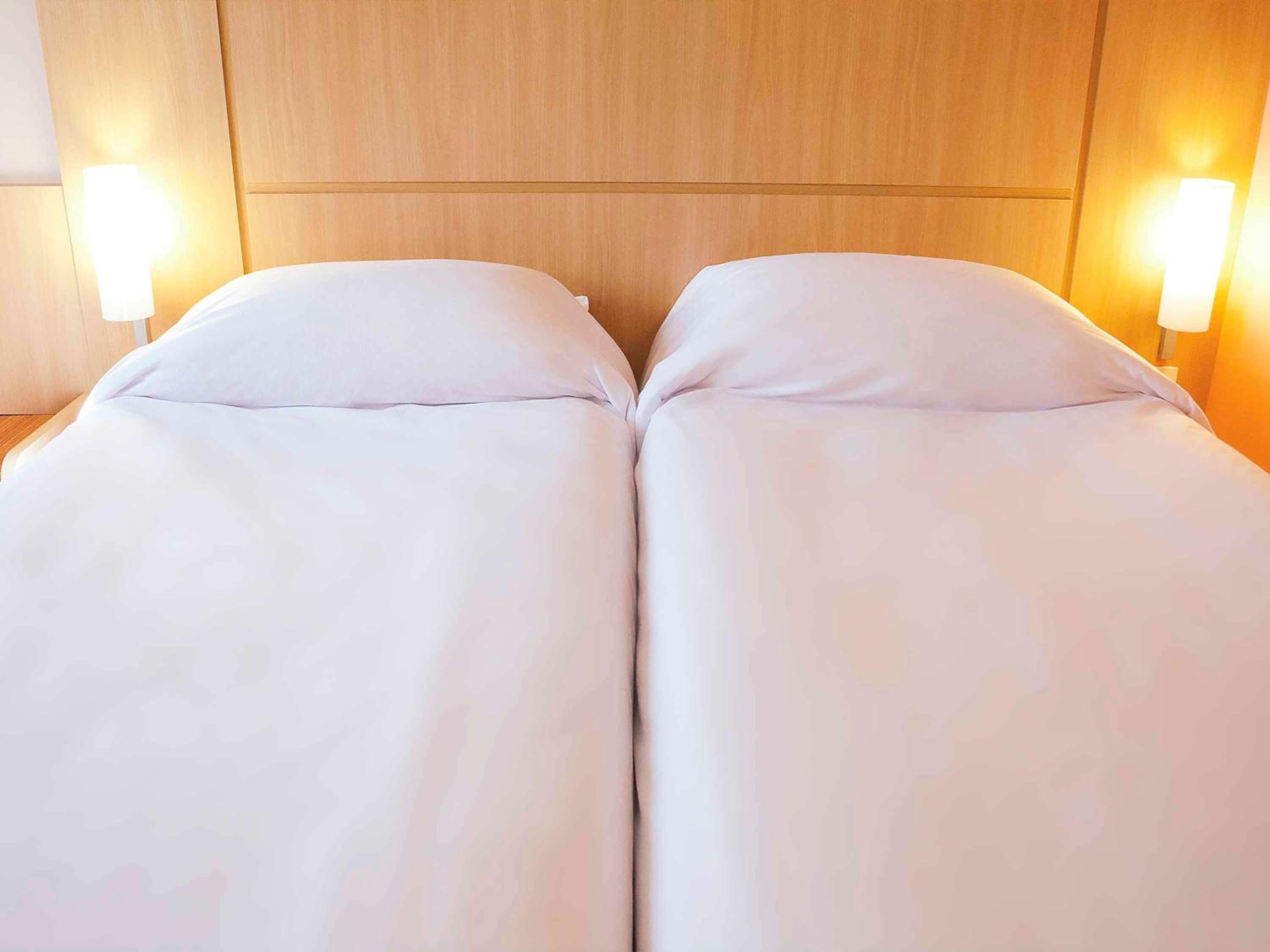 Standard Twin Room photo 2