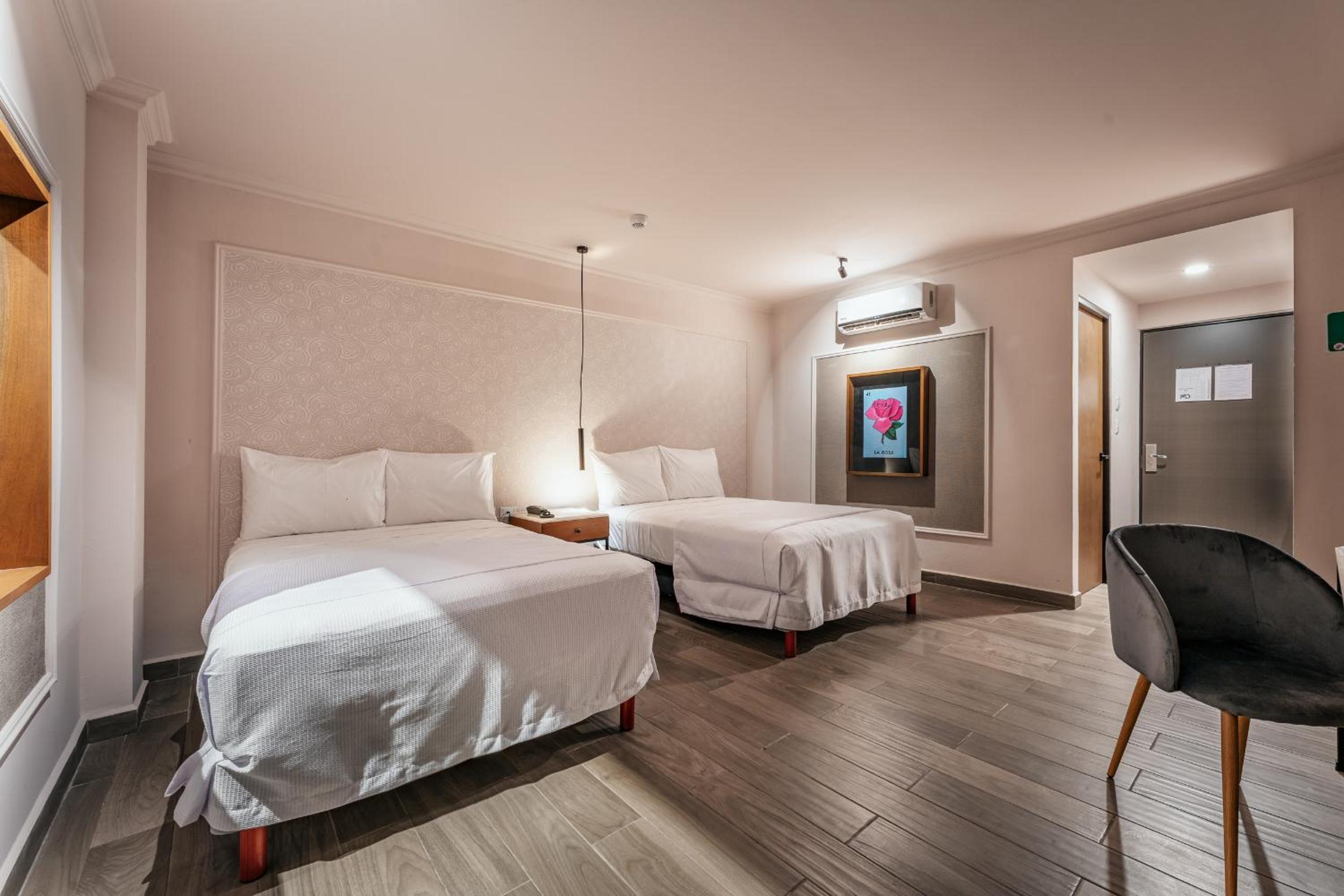 Double Room - Photo 22