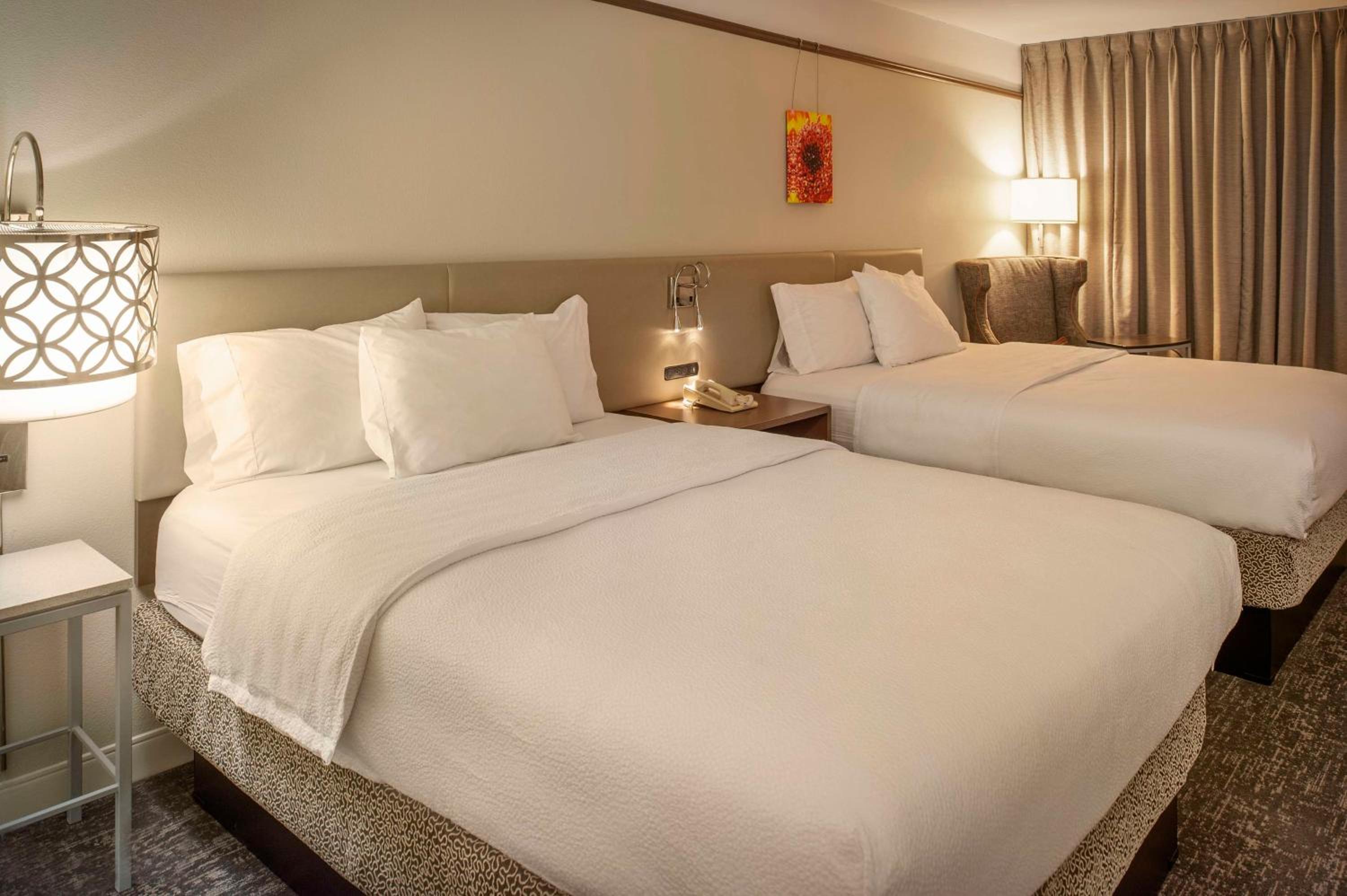 Queen Room with Two Queen Beds - Photo 1