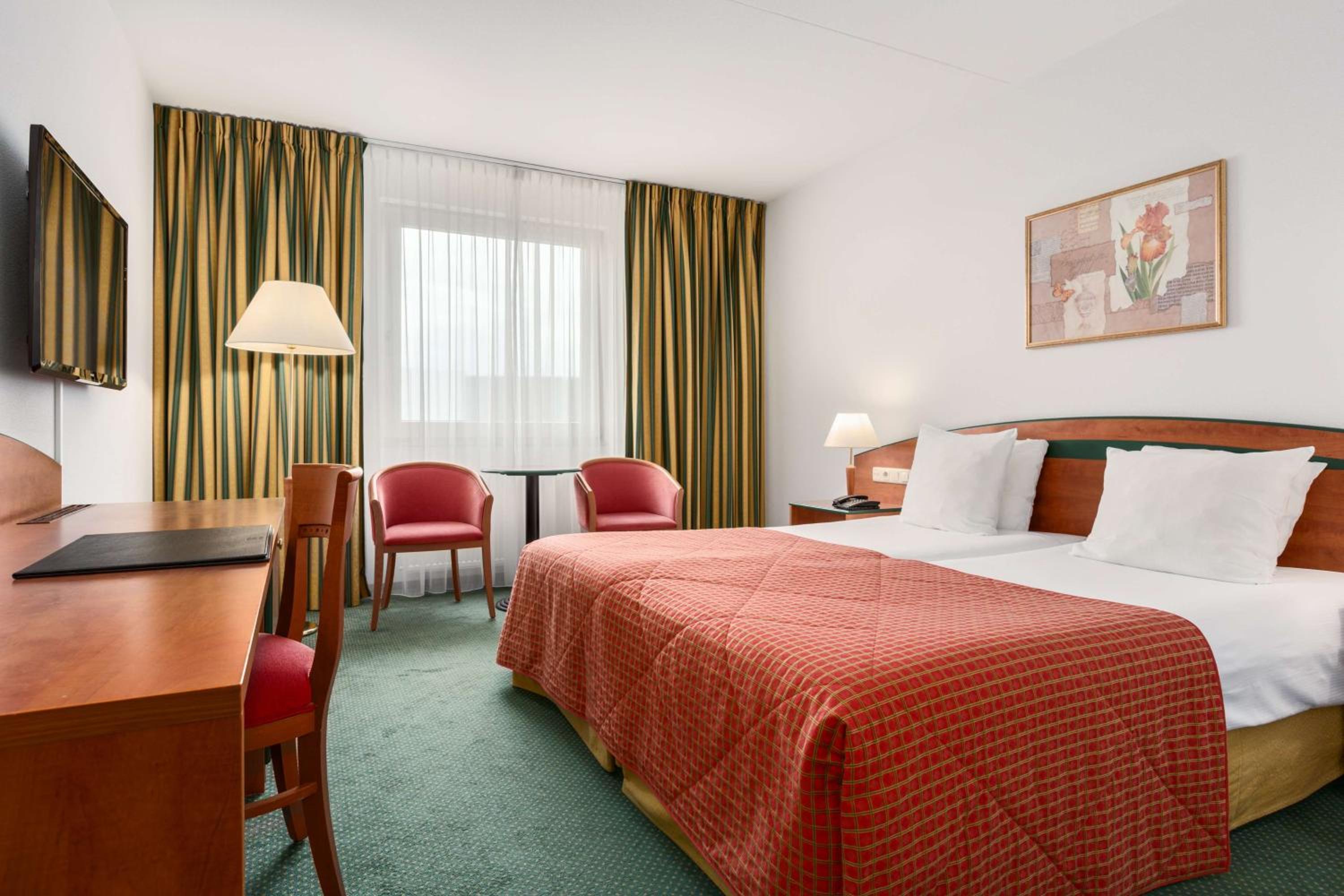 Standard Basic Room