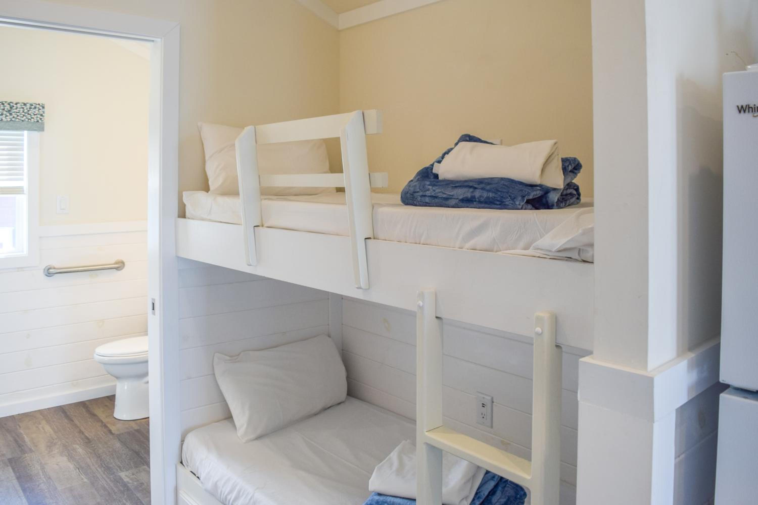 Carolina Cottage 1 Bedroom ADA photo 1