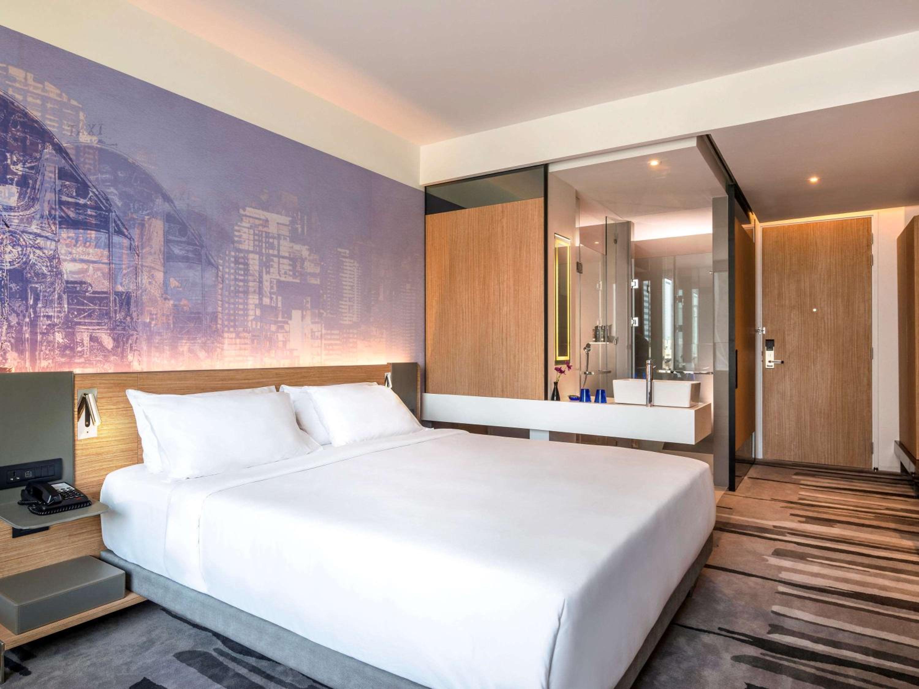 Grand Deluxe King Room