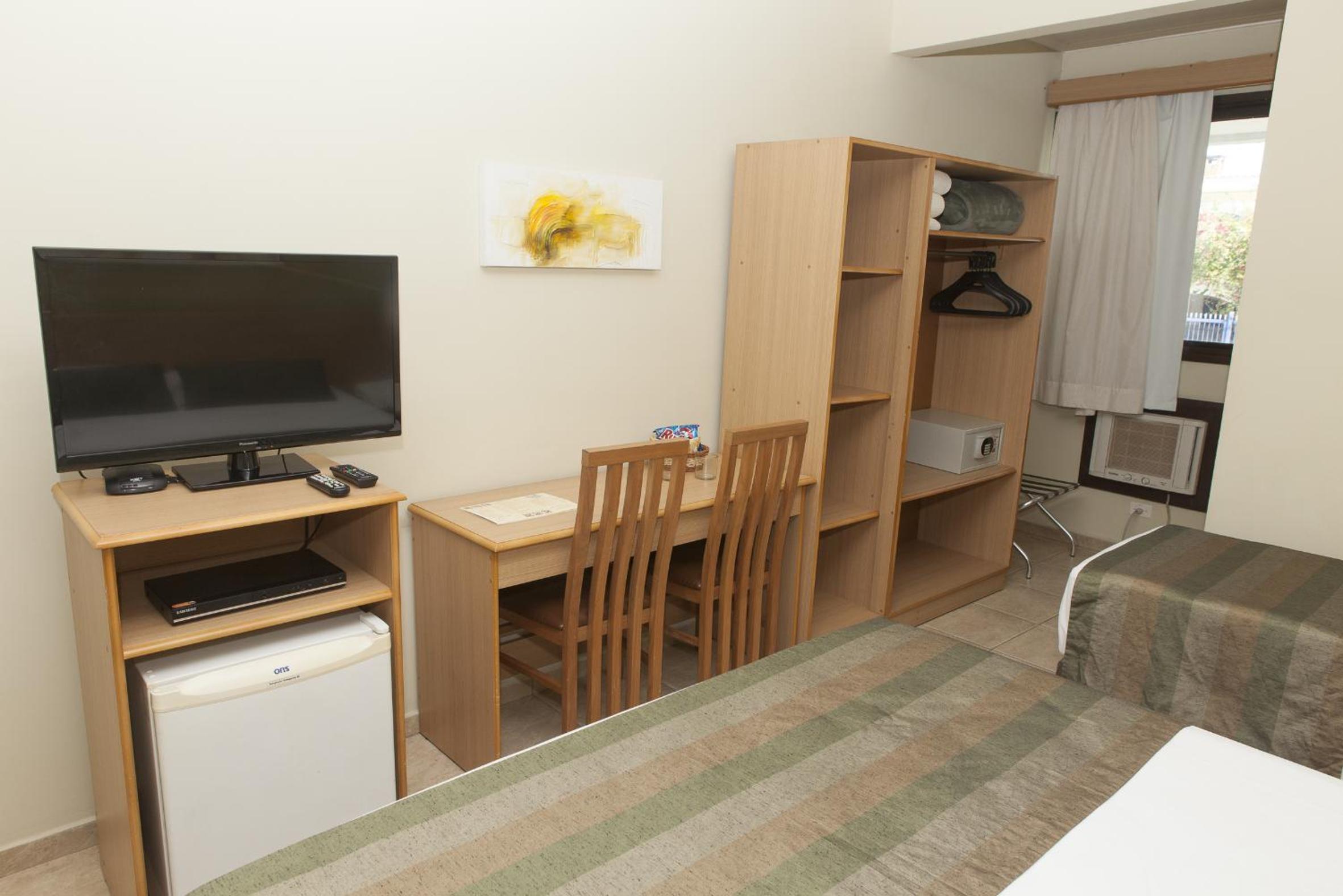 Standard Double Room photo 2