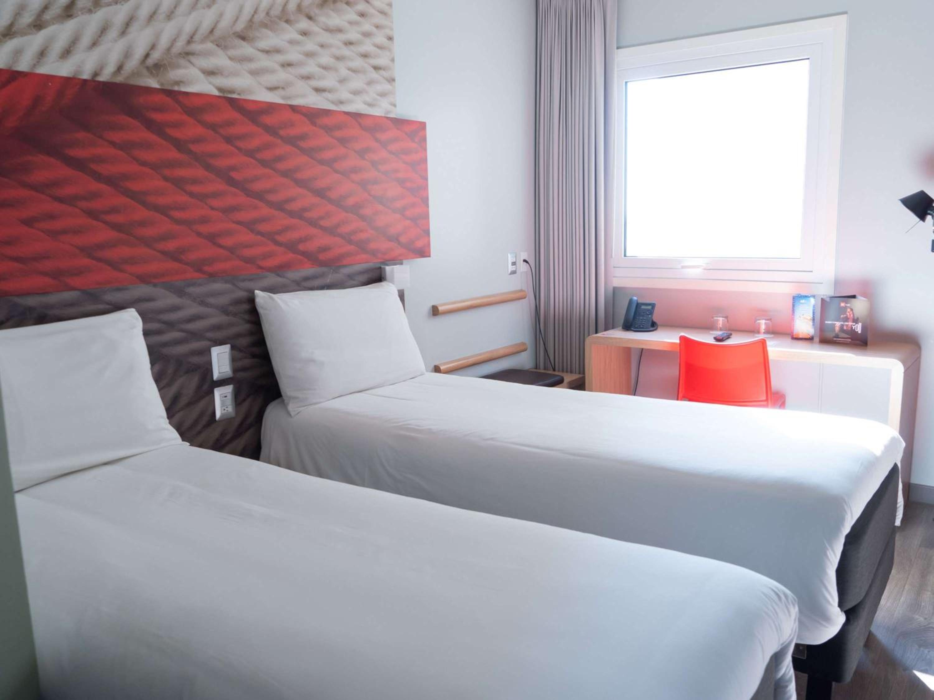 Standard Twin Room photo 1