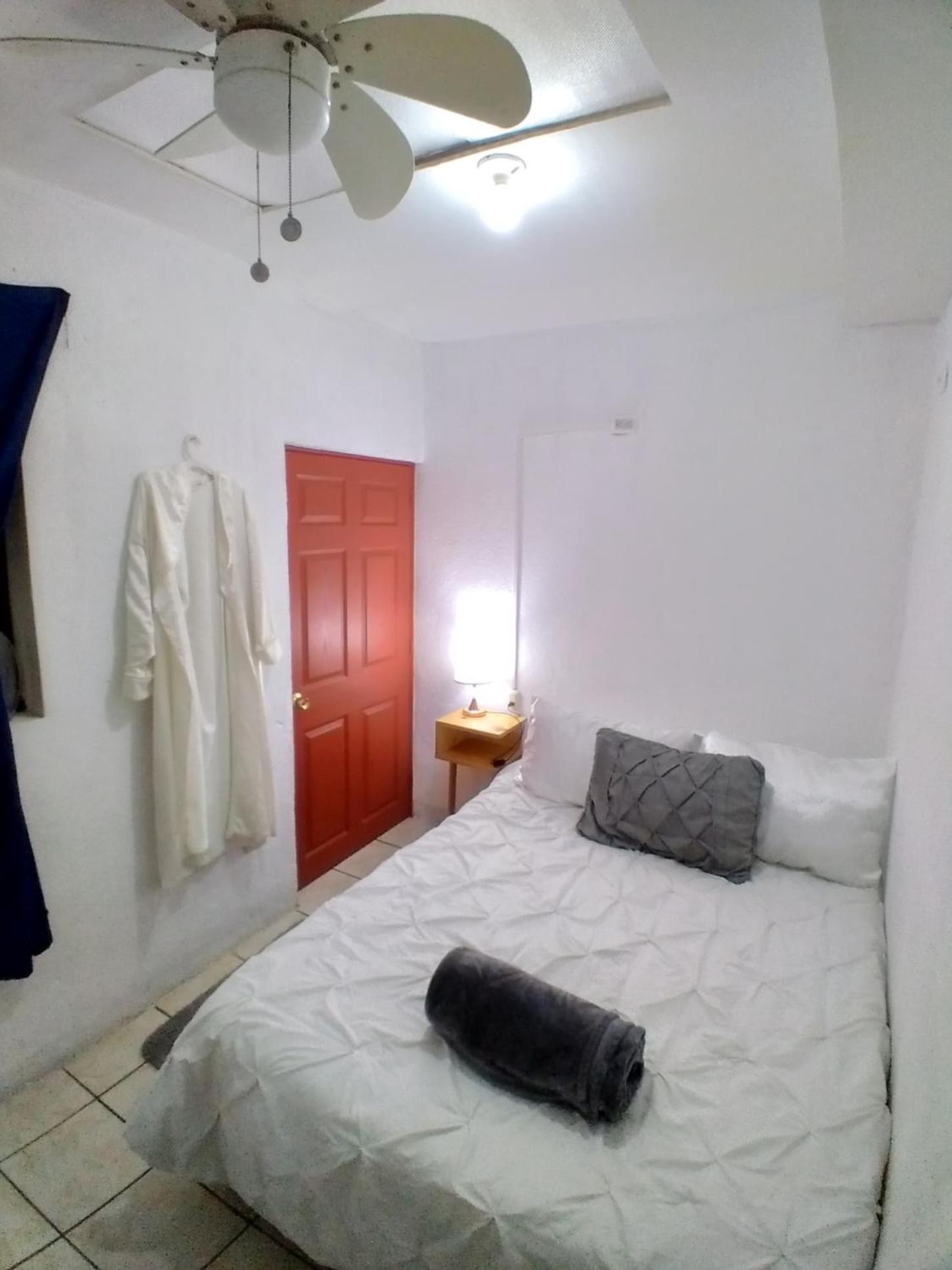 Budget Single Room photo 2