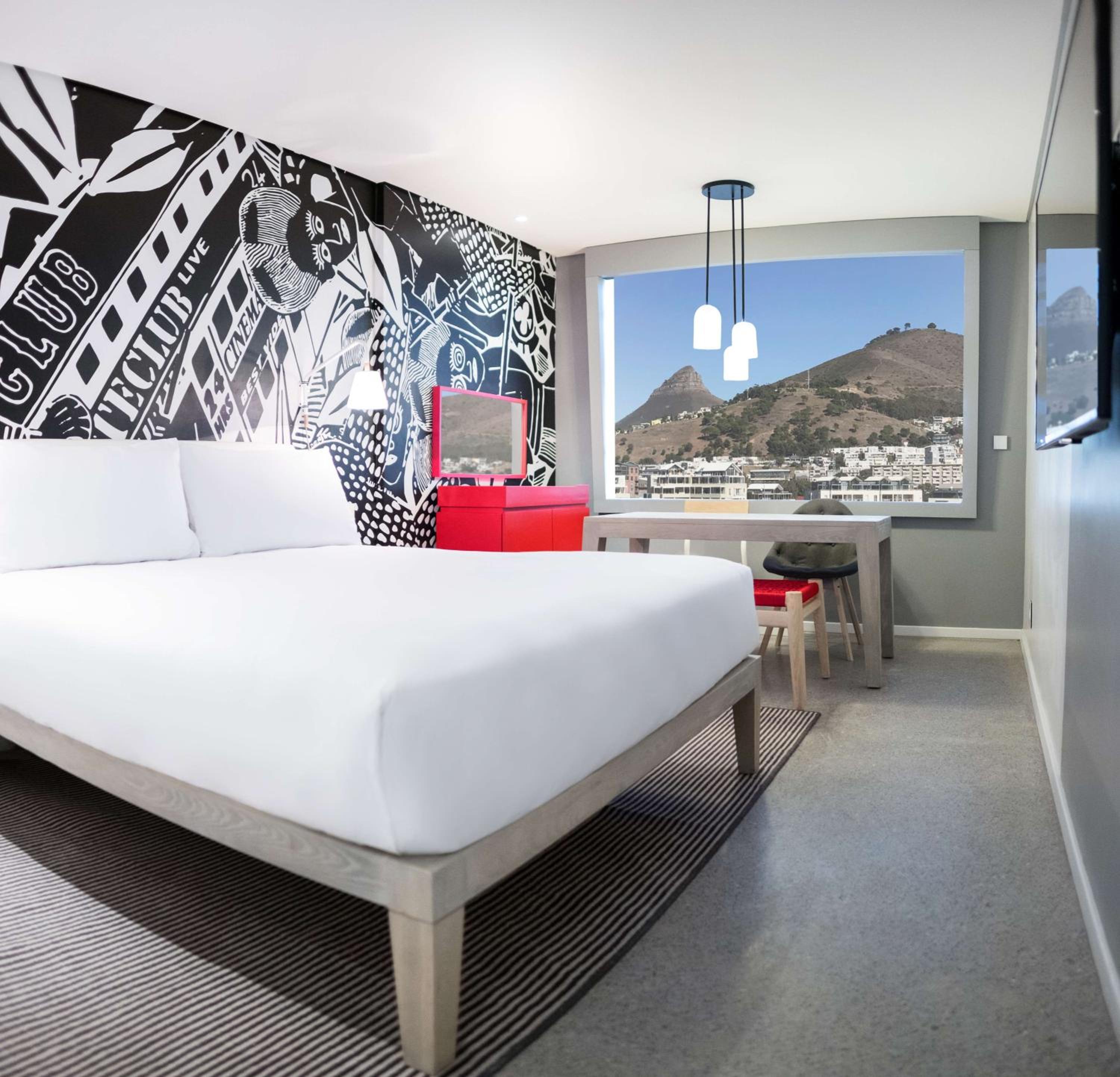 Superior Room with Mountain View - Photo 23