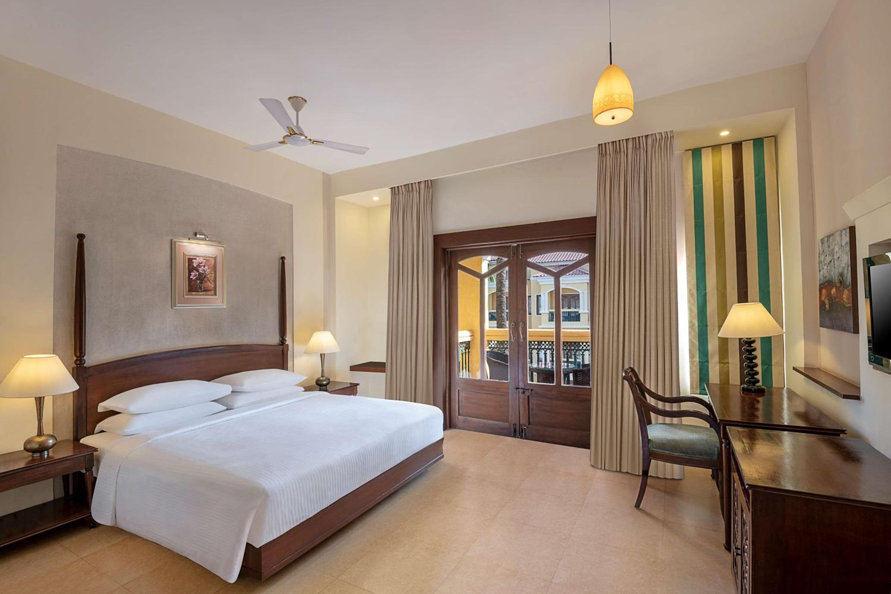 Deluxe Room King Bed Pool View with Balcony - Beer on arrival , Shuttle to nearest beach, 20% off on F&B