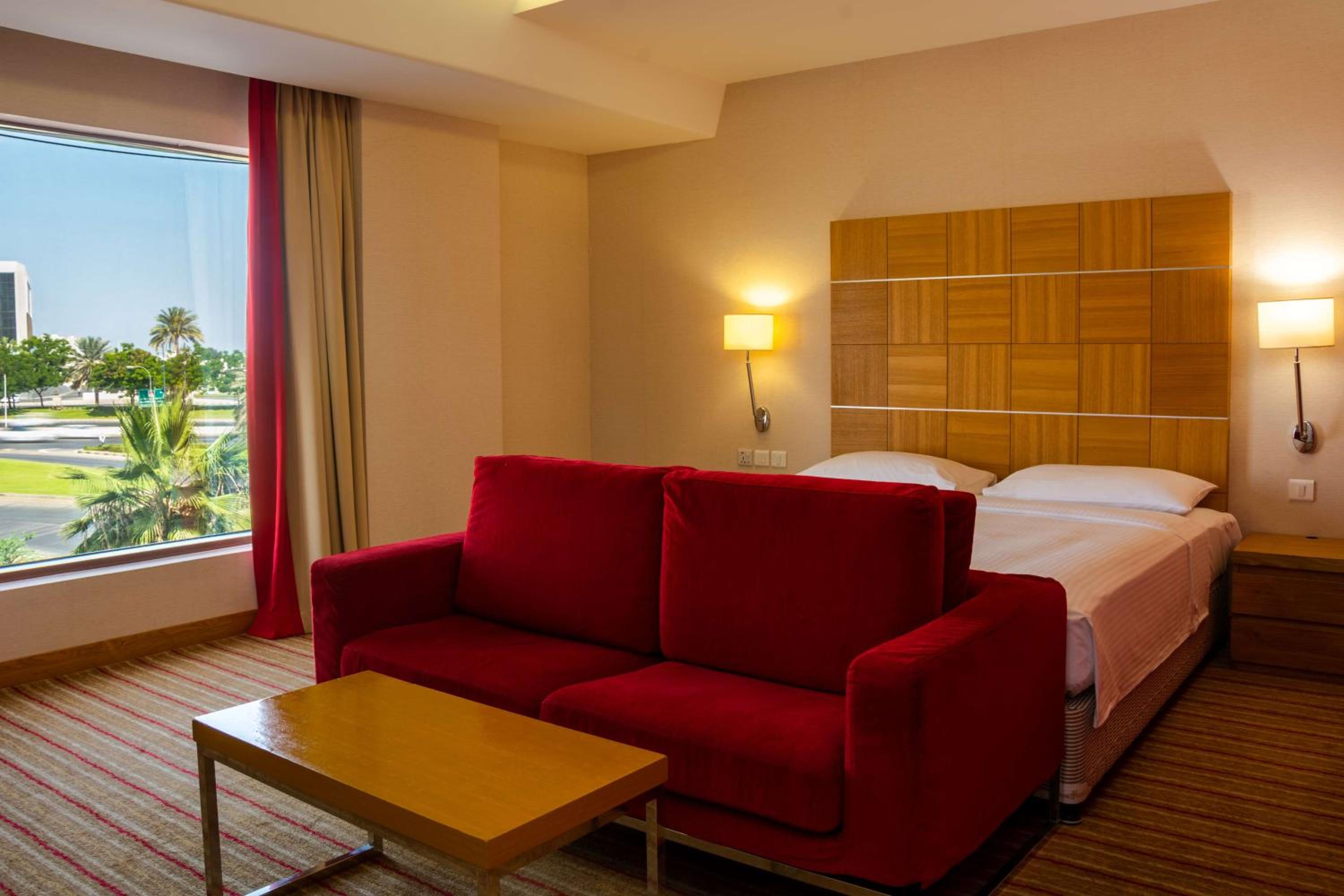 Superior King Bed - Photo 2
