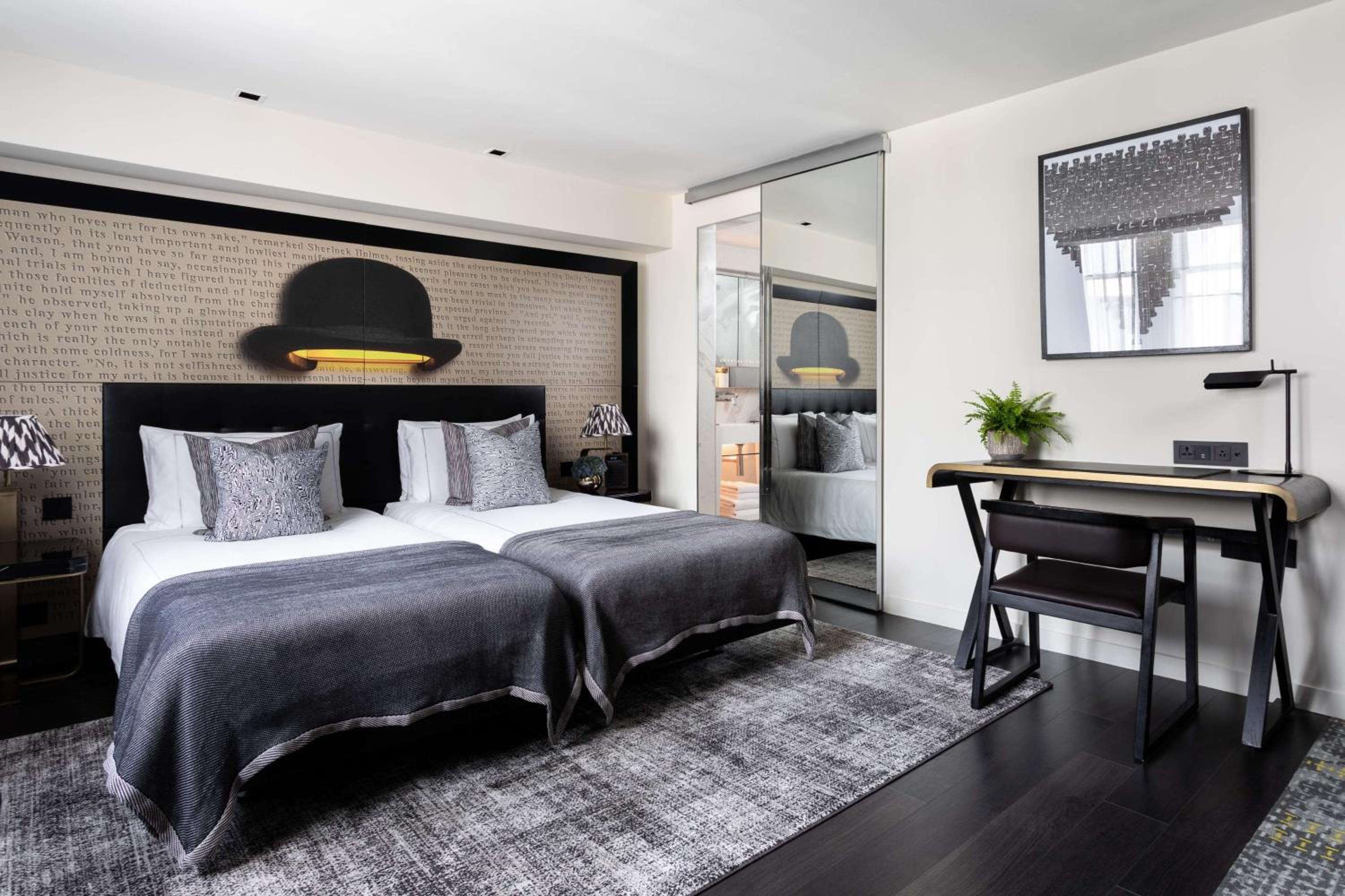 Deluxe Twin Room