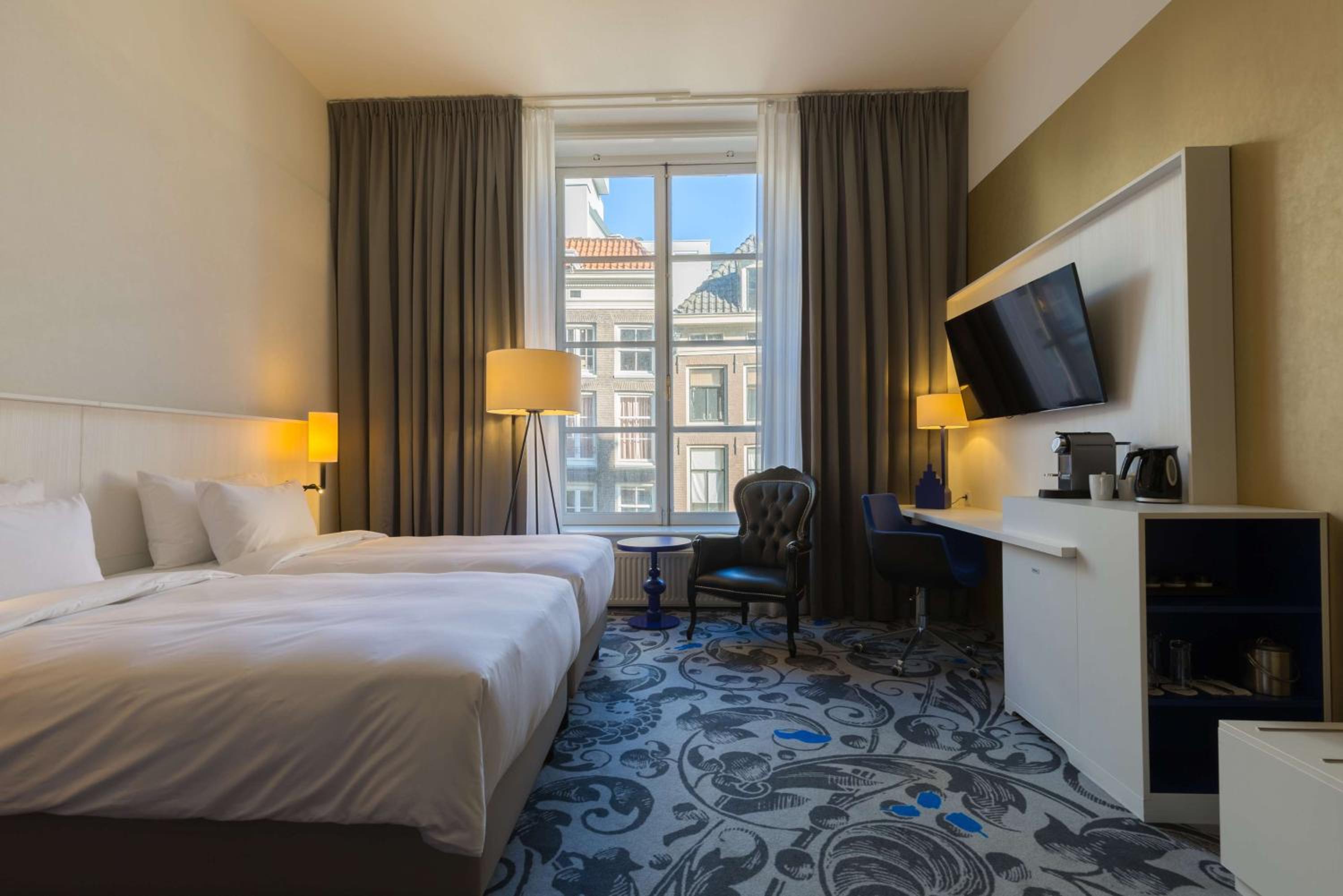 Premium Double or Twin Room photo 2
