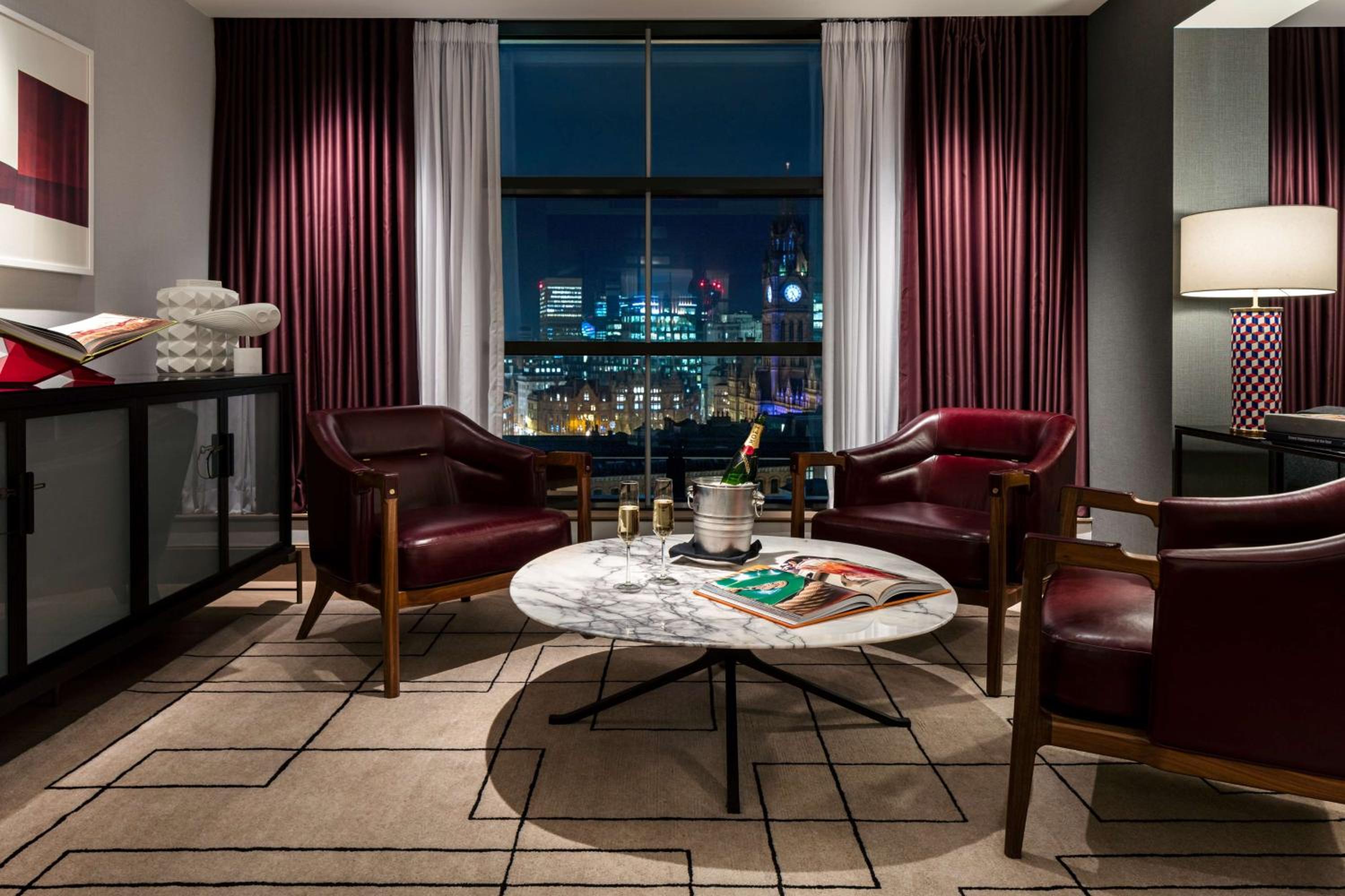 Two-Bedroom Penthouse Suite - Photo 4