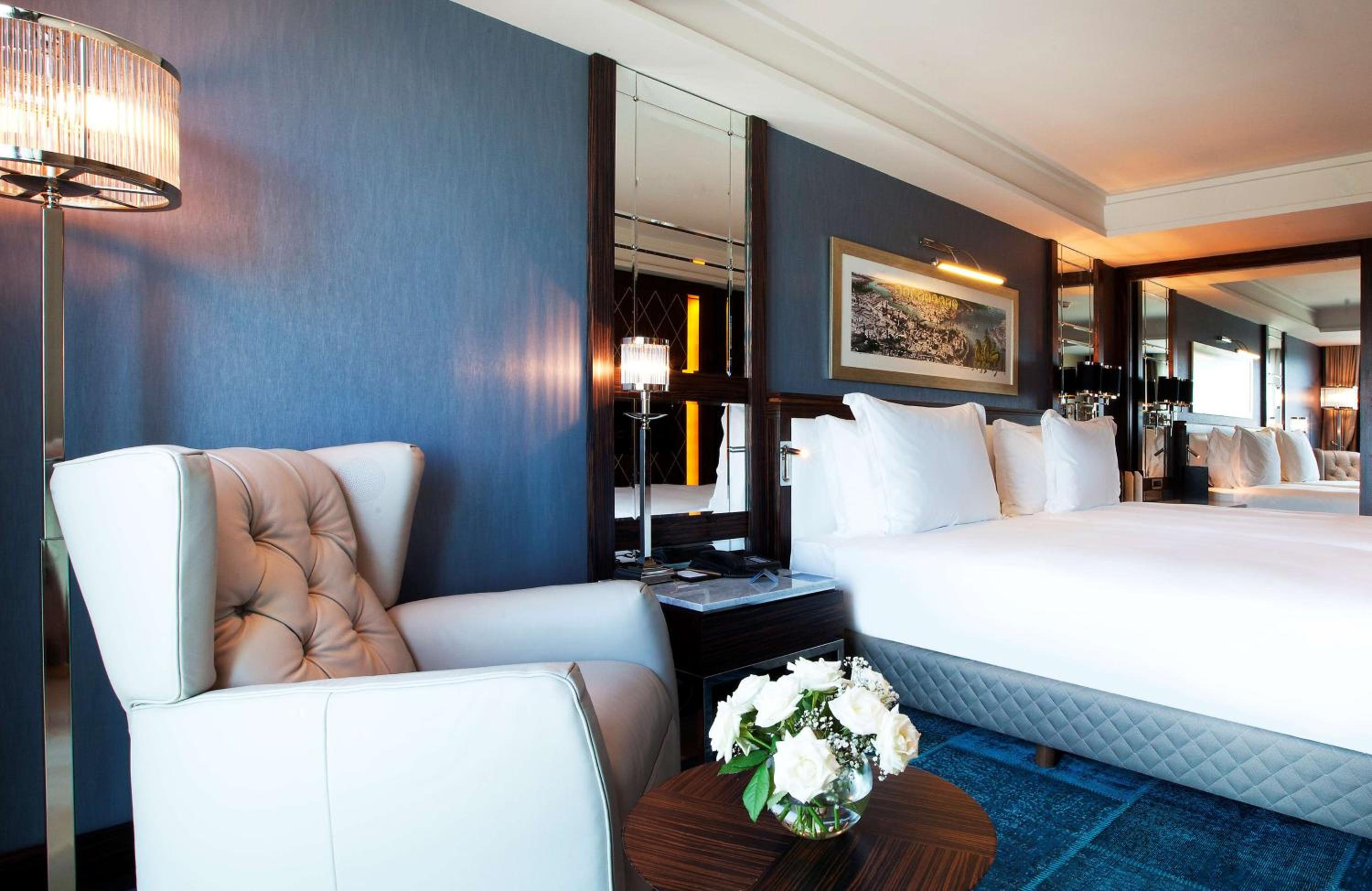 Panoramic Suite with Golden Horn View and Terrace