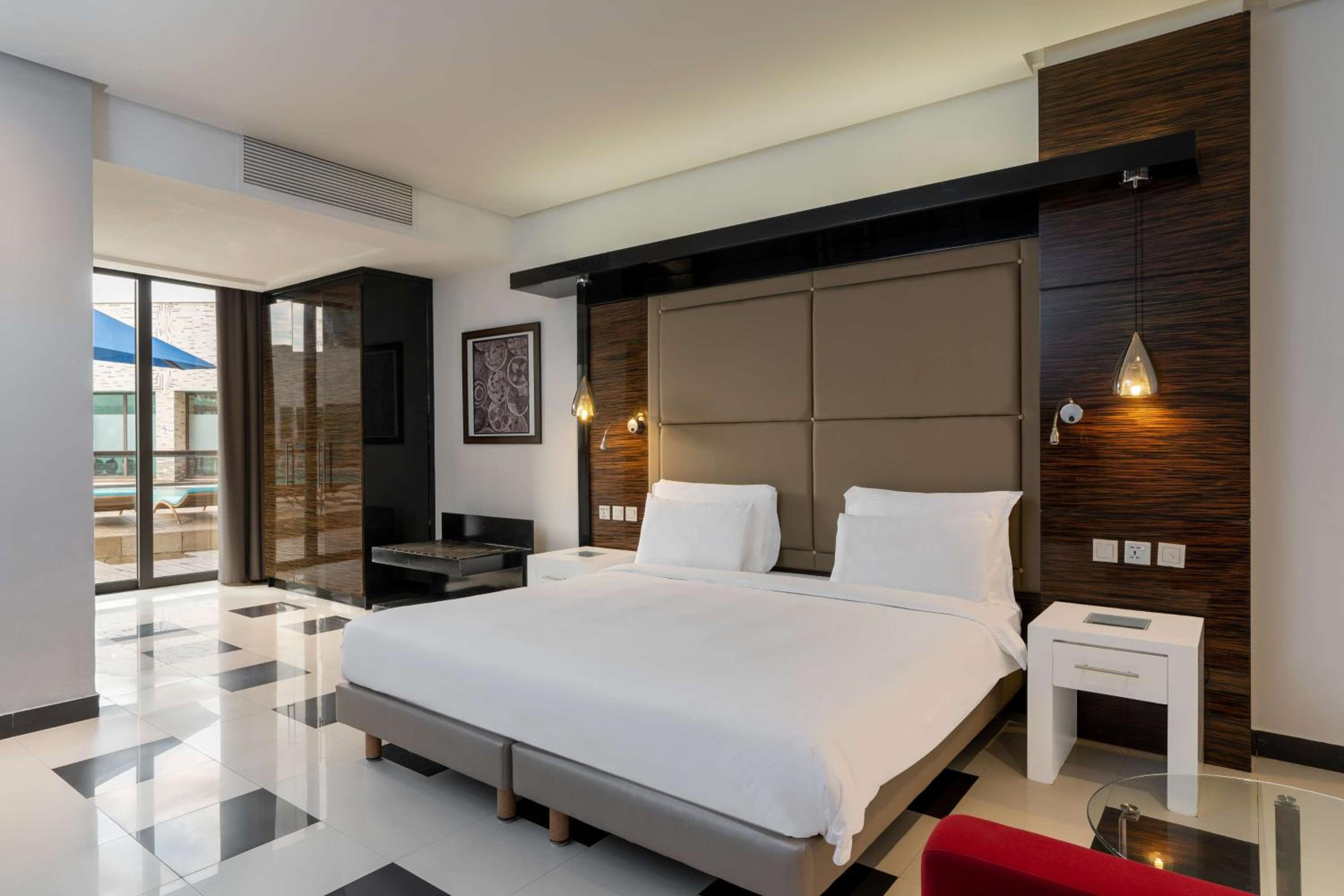 Premium Room with Terrace and Pool View