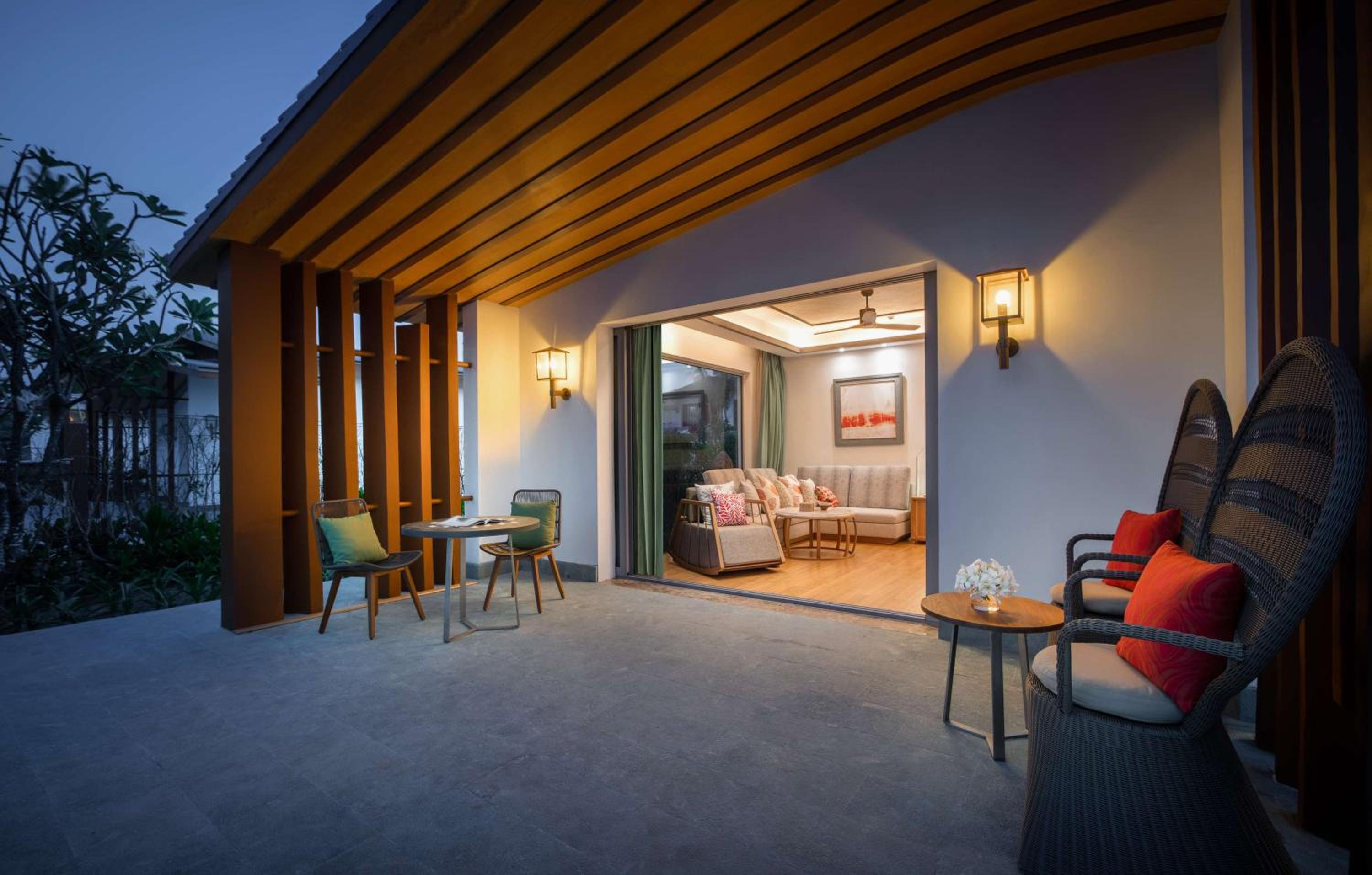 One-Bedroom Pool Villa with Ocean View - Free Access to Executive Lounge - Photo 4