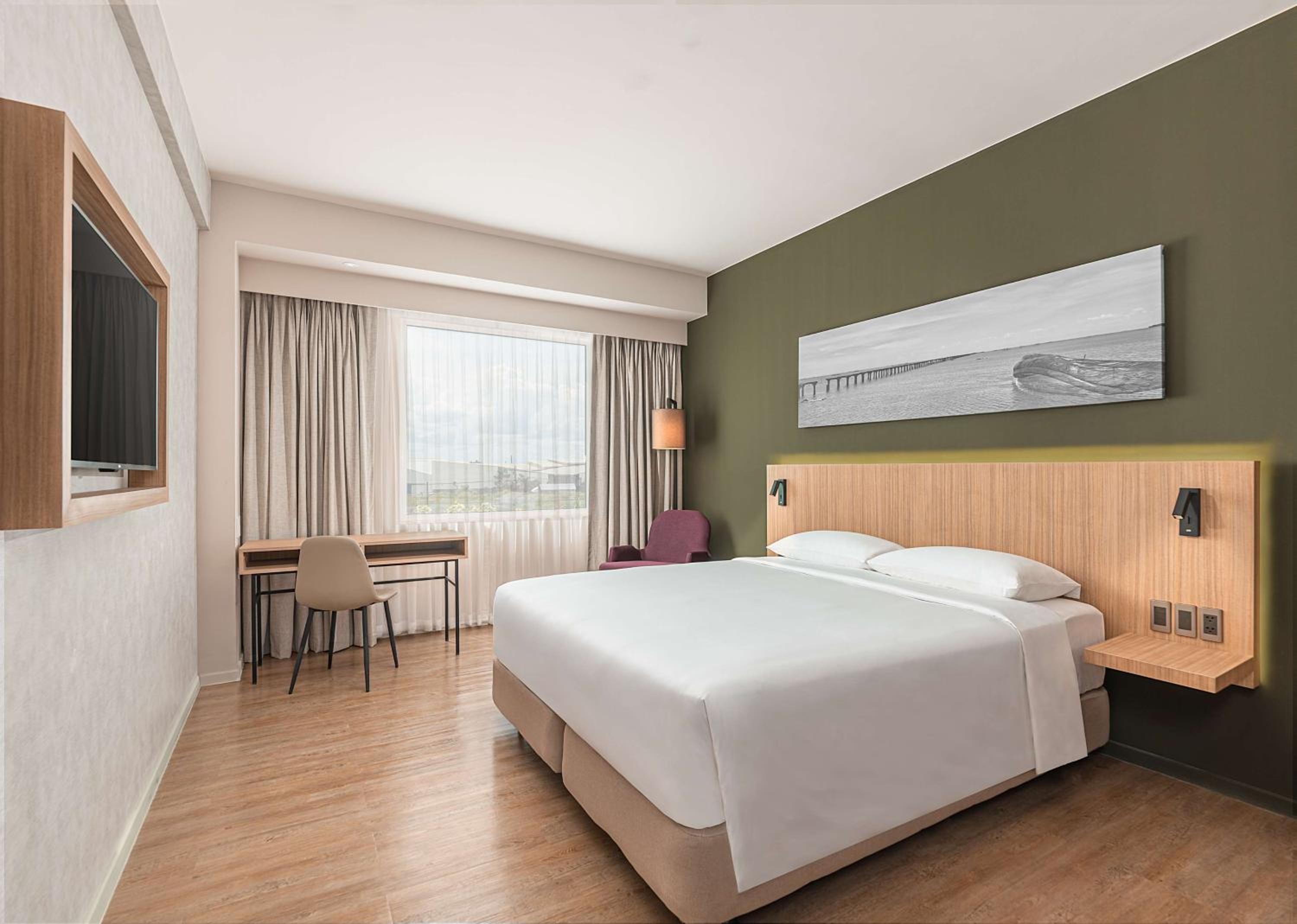 Deluxe Double or Twin Room - Photo 2