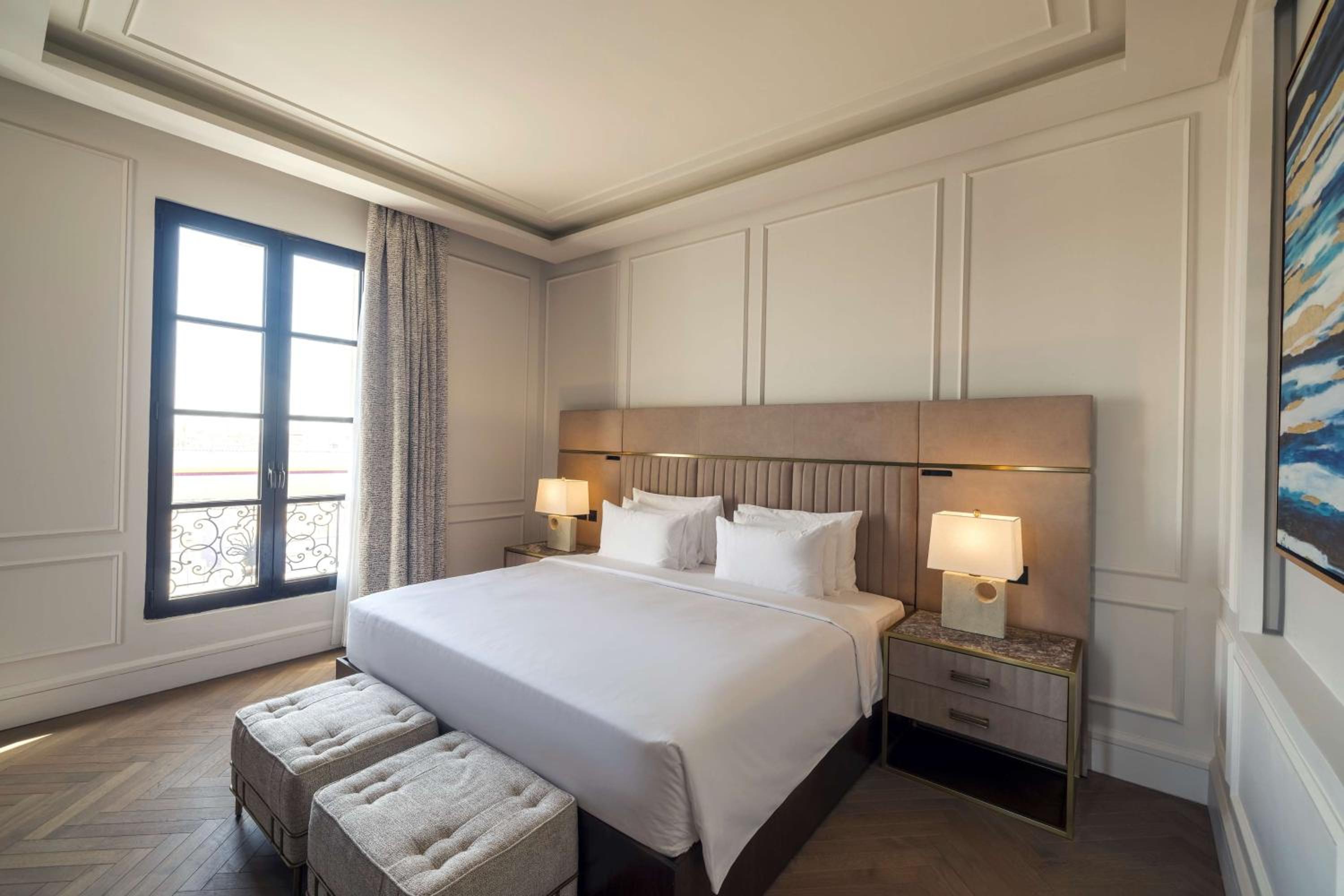 Collection Executive Room with Lounge Access - Photo 7