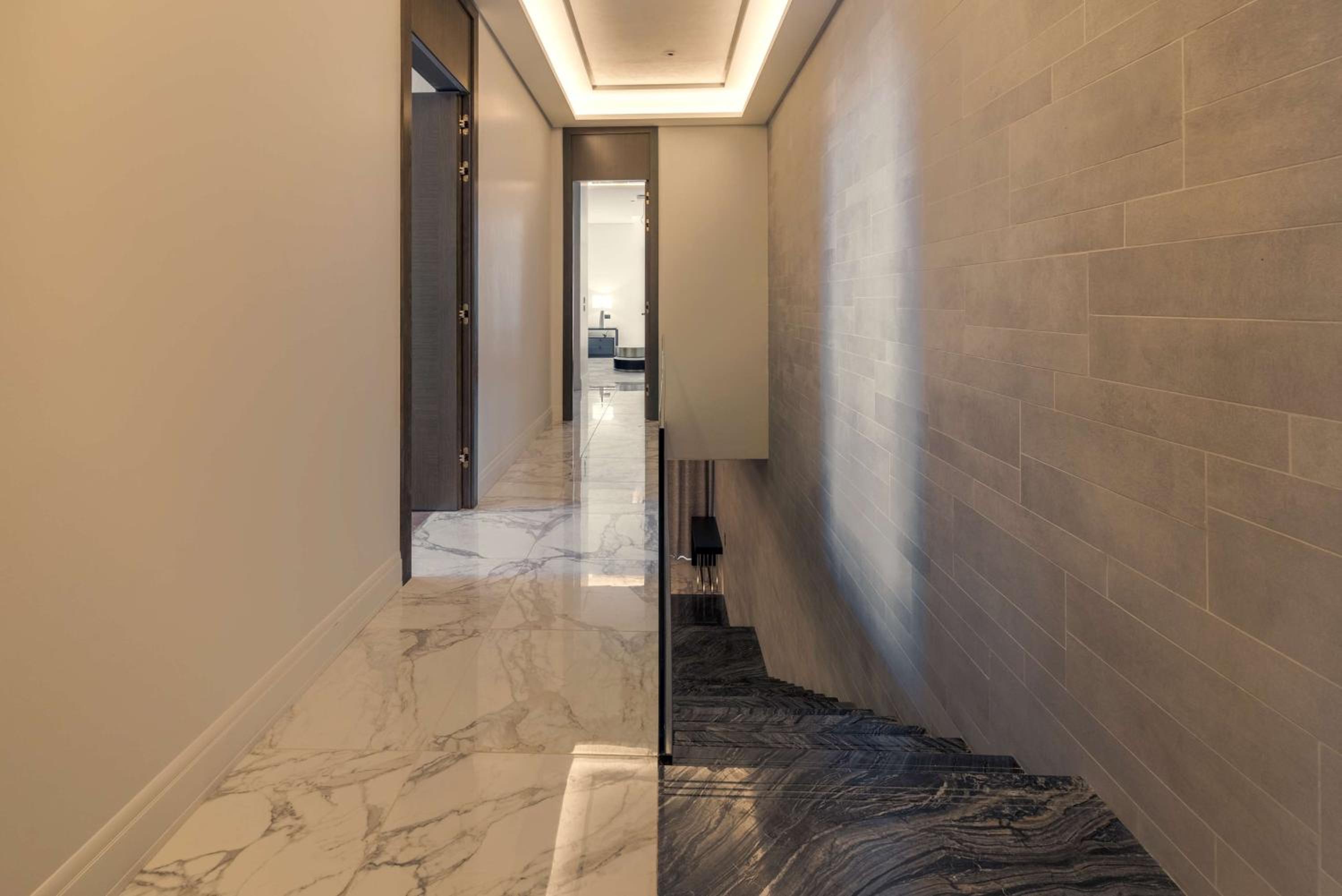 Three-Bedroom Duplex Suite - Photo 10