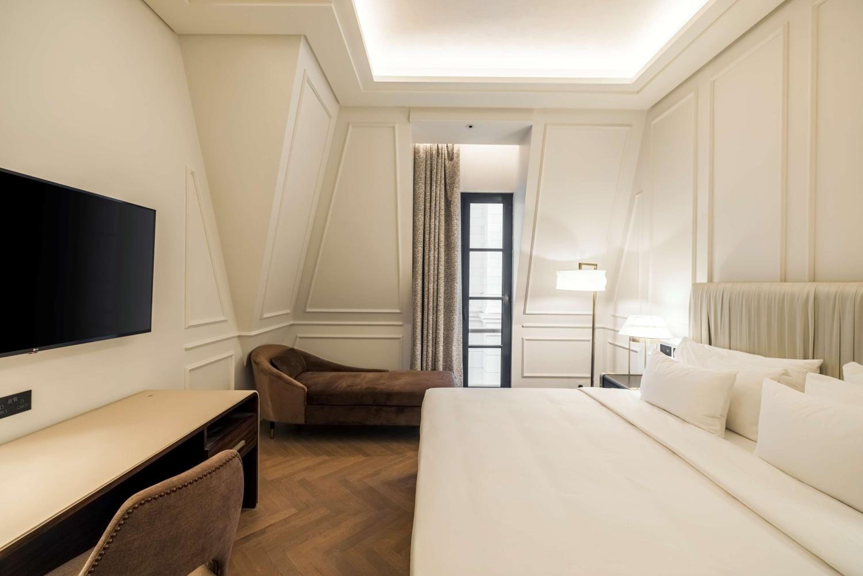 Two-Bedroom Penthouse Suite - Photo 1
