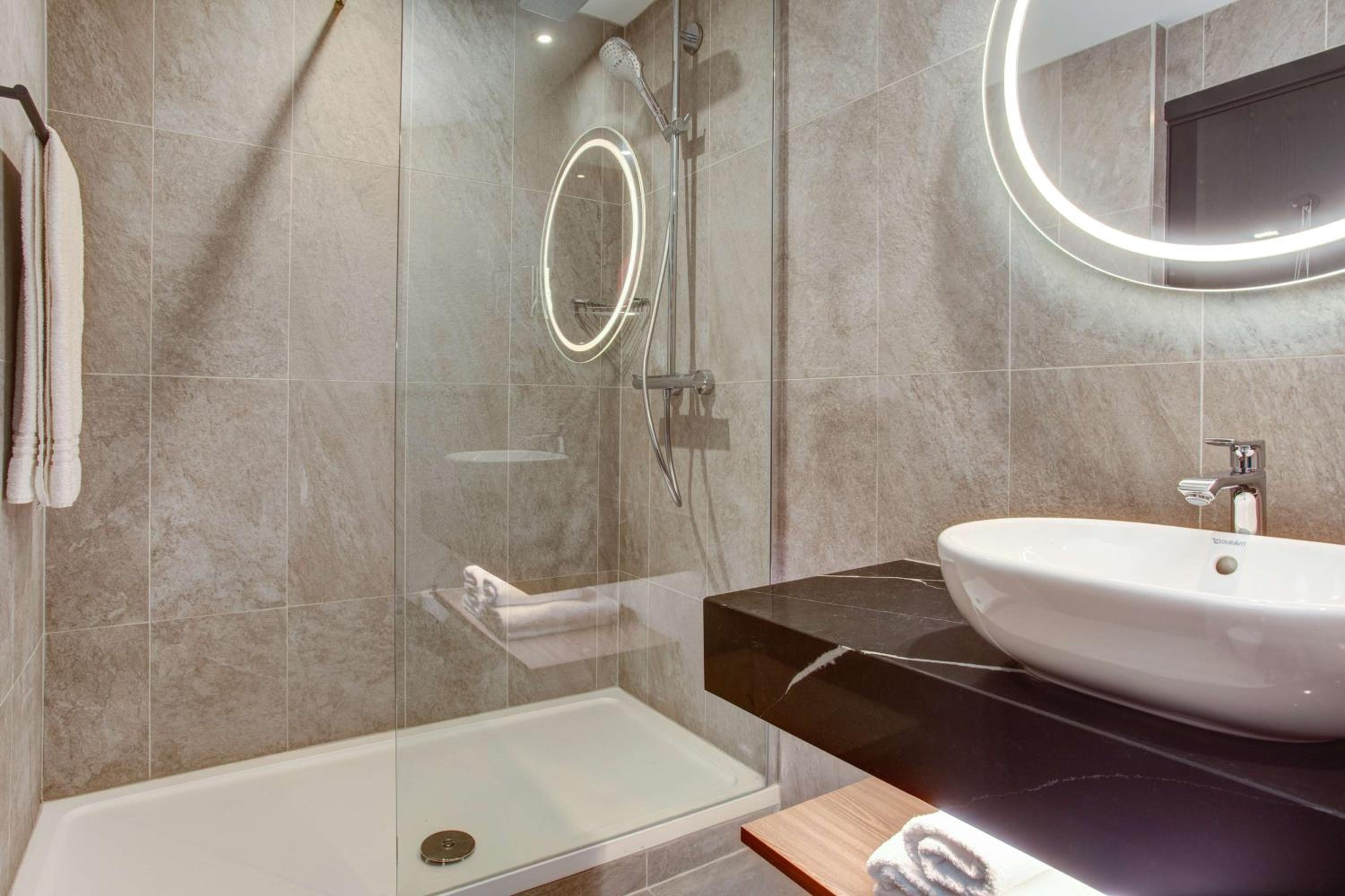 Standard Room - Photo 7