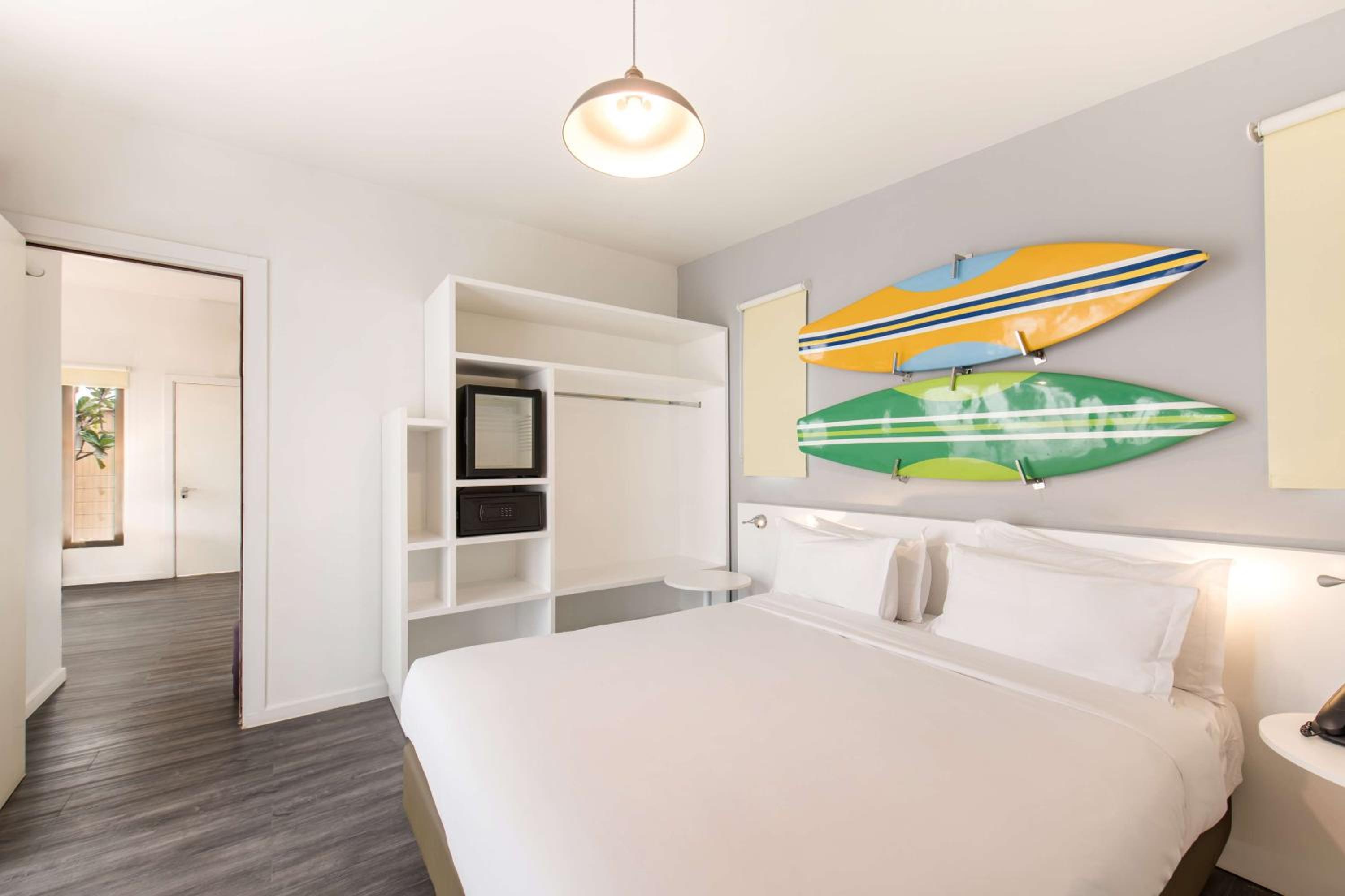 One-Bedroom Bungalow Suite with Terrace