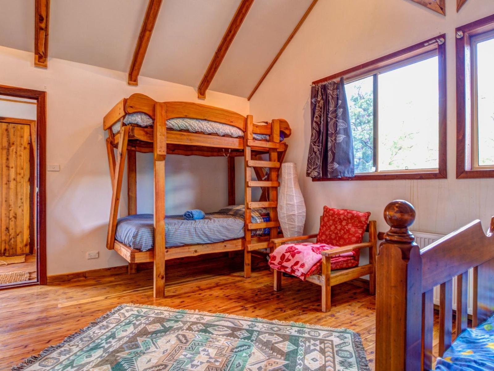 The Farmhouse 1 - Shared Bathroom
