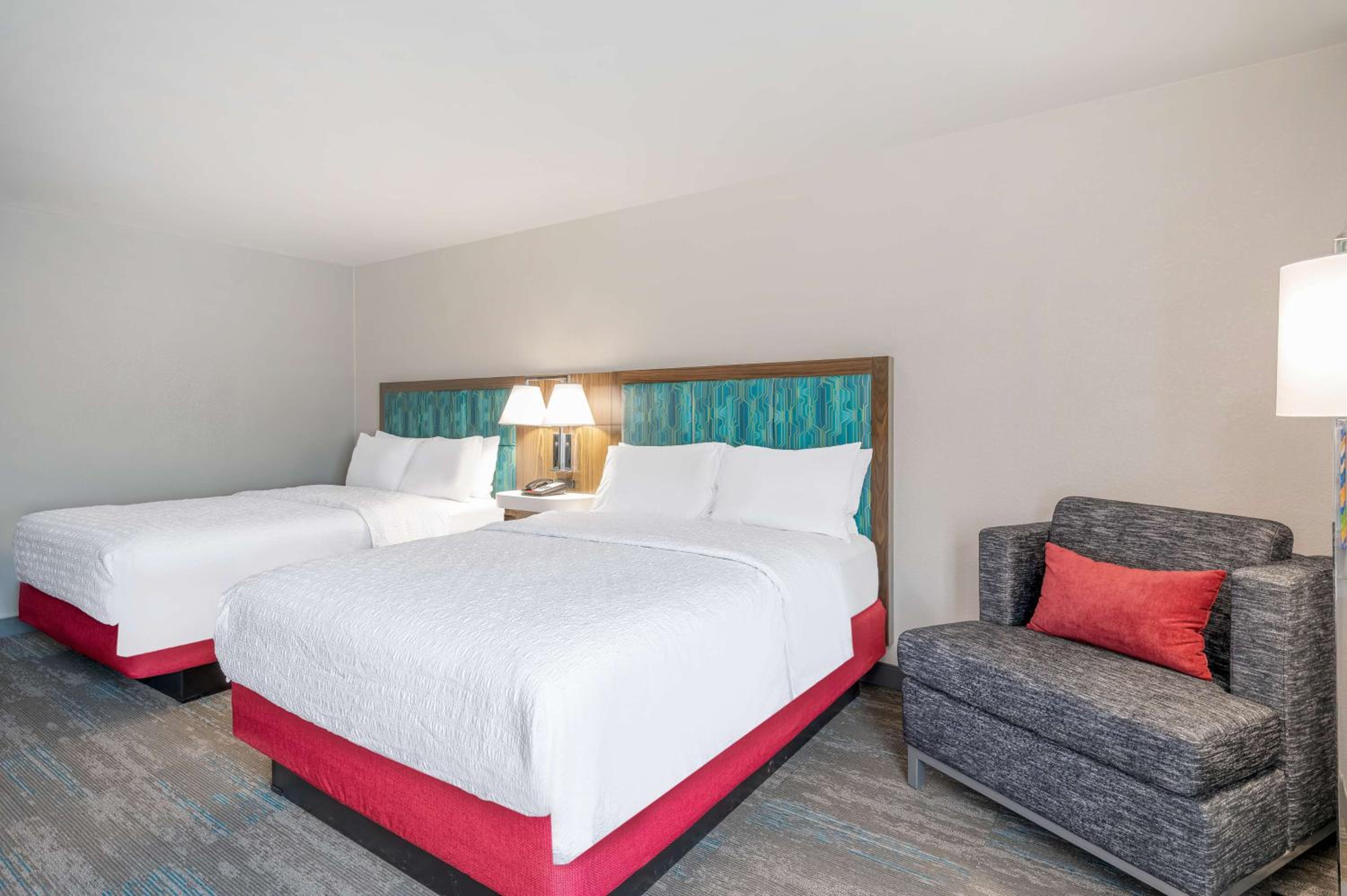Room with Two Queen Beds - Non-Smoking - Photo 1