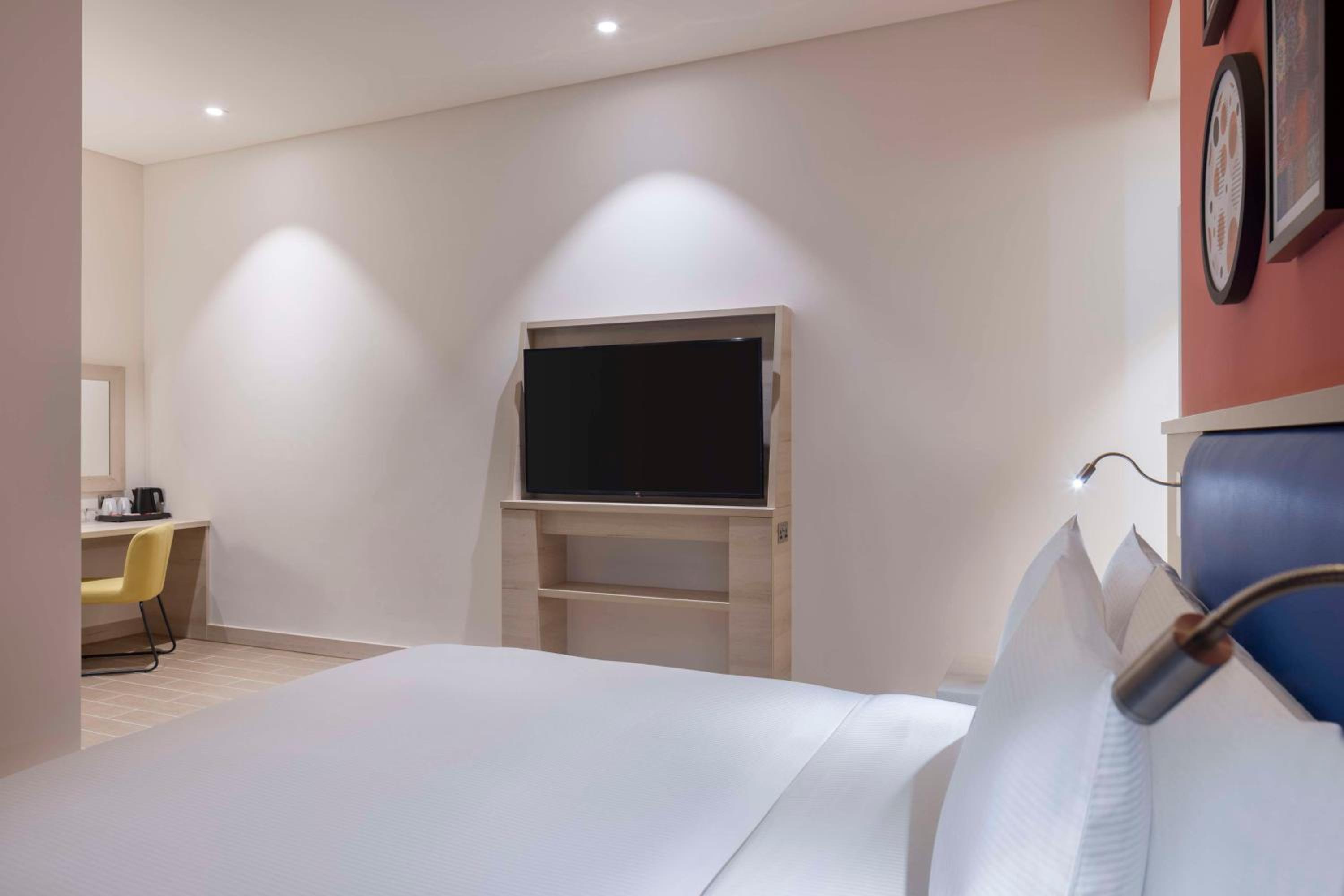 Queen Room - Photo 2