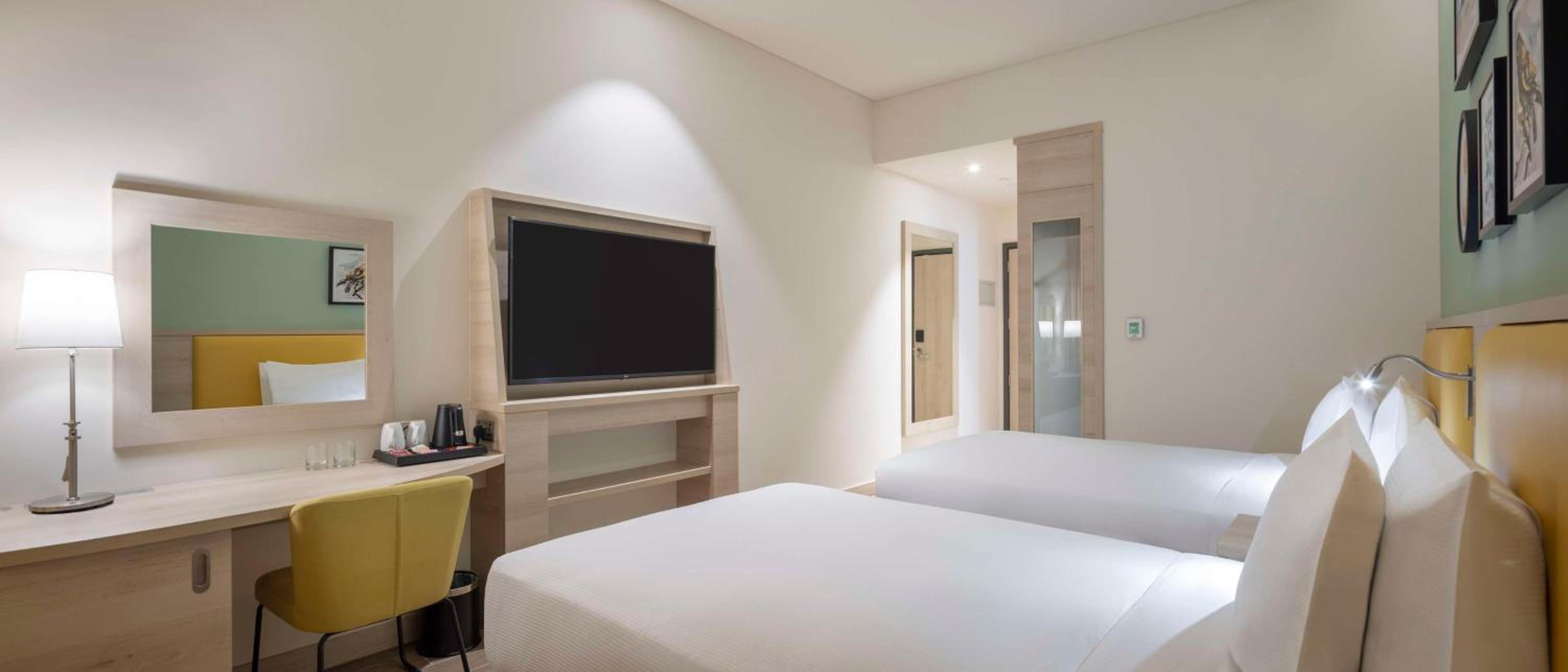 Twin Room - Photo 3