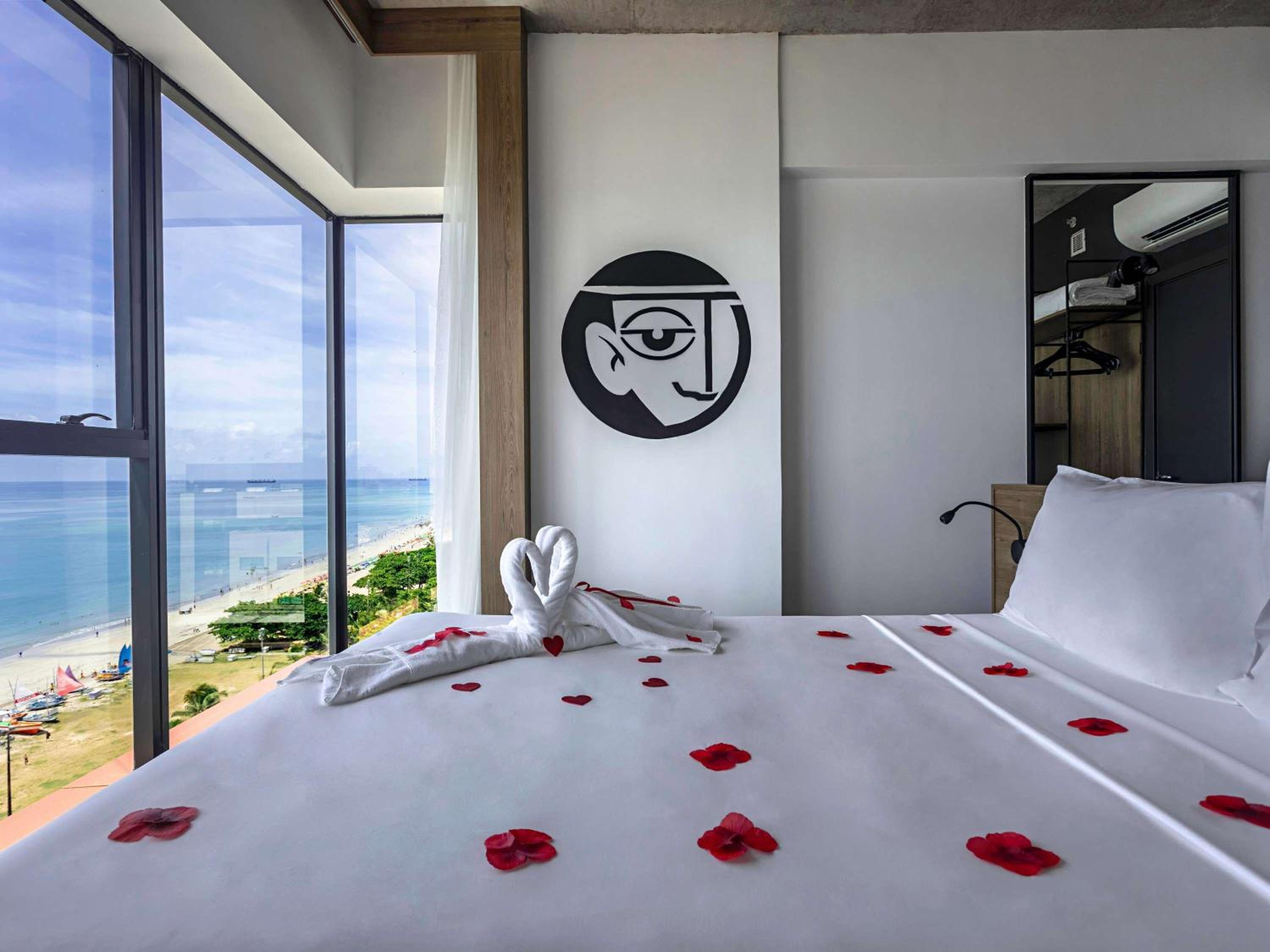 Double Room with Sea View - Photo 7