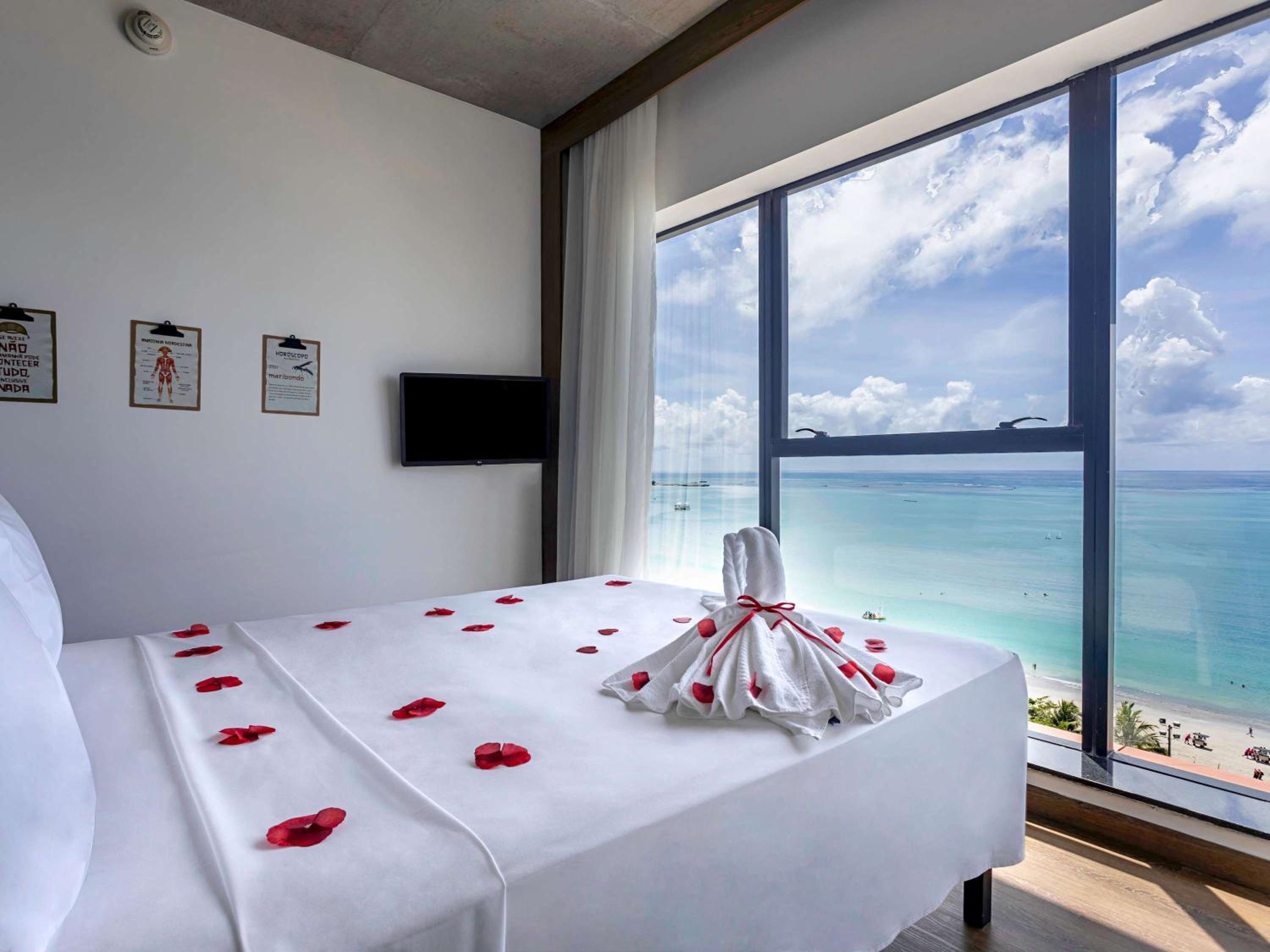 Double Room with Sea View - Photo 9