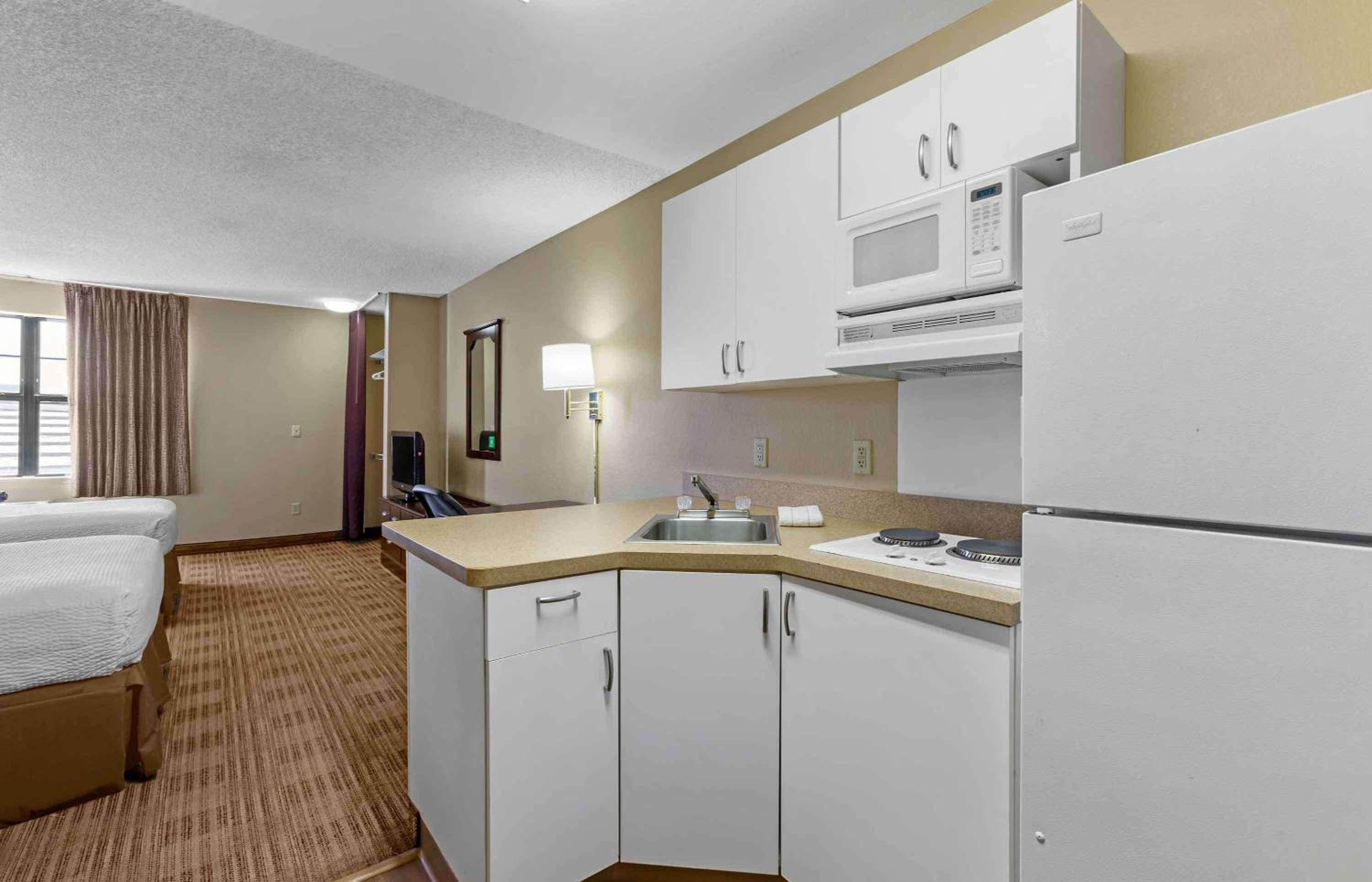 Studio with 2 Double Beds - Non-Smoking - Photo 3