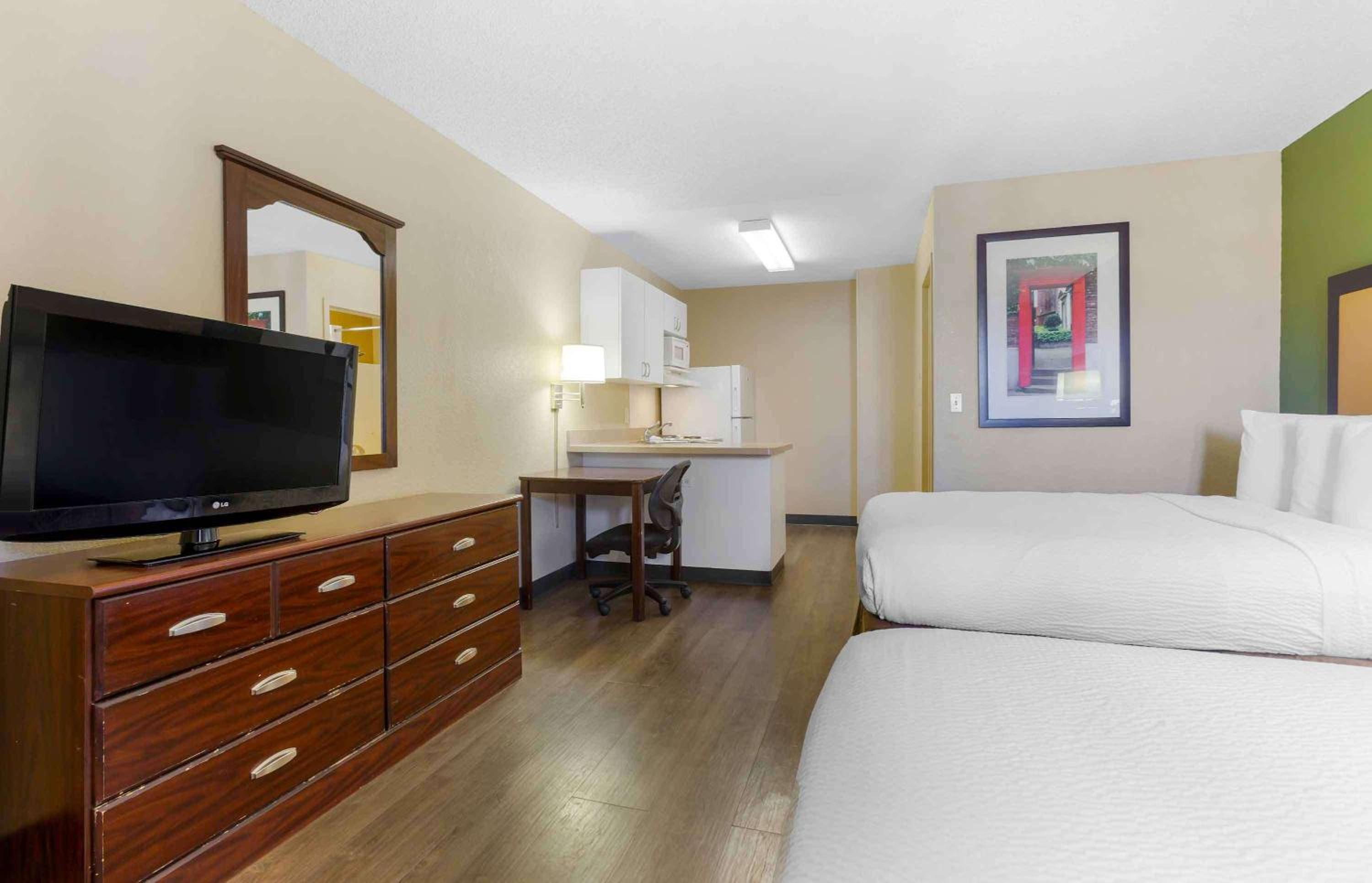 Studio with 2 Double Beds - Non-Smoking - Photo 15