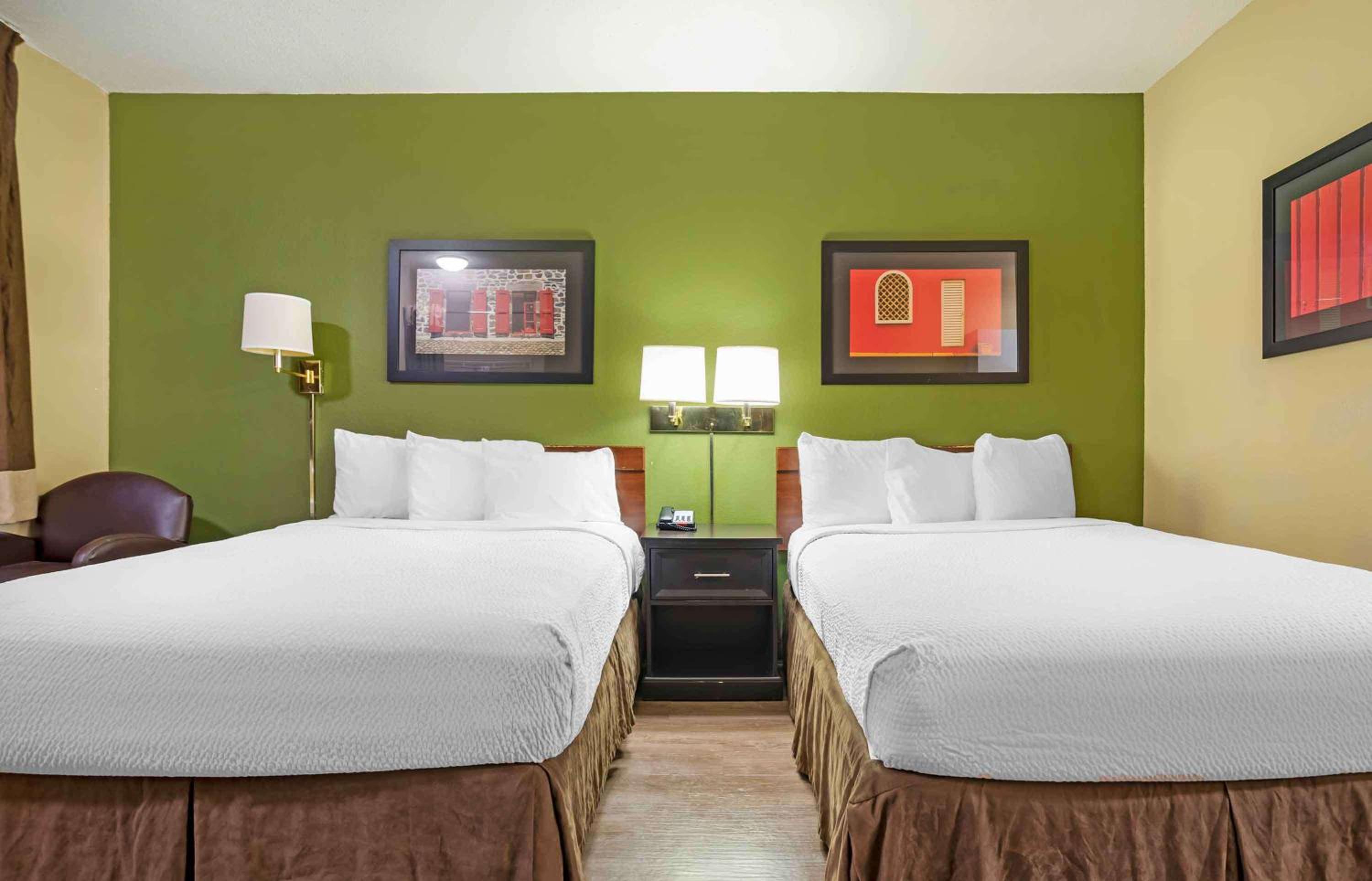 Studio with 2 Double Beds - Non-Smoking - Photo 1