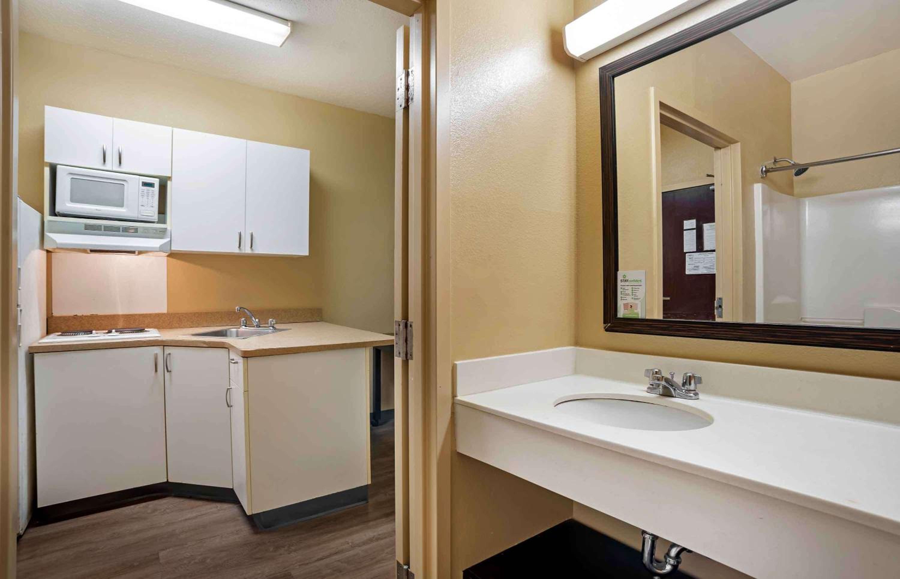 Studio with 2 Double Beds - Non-Smoking - Photo 10