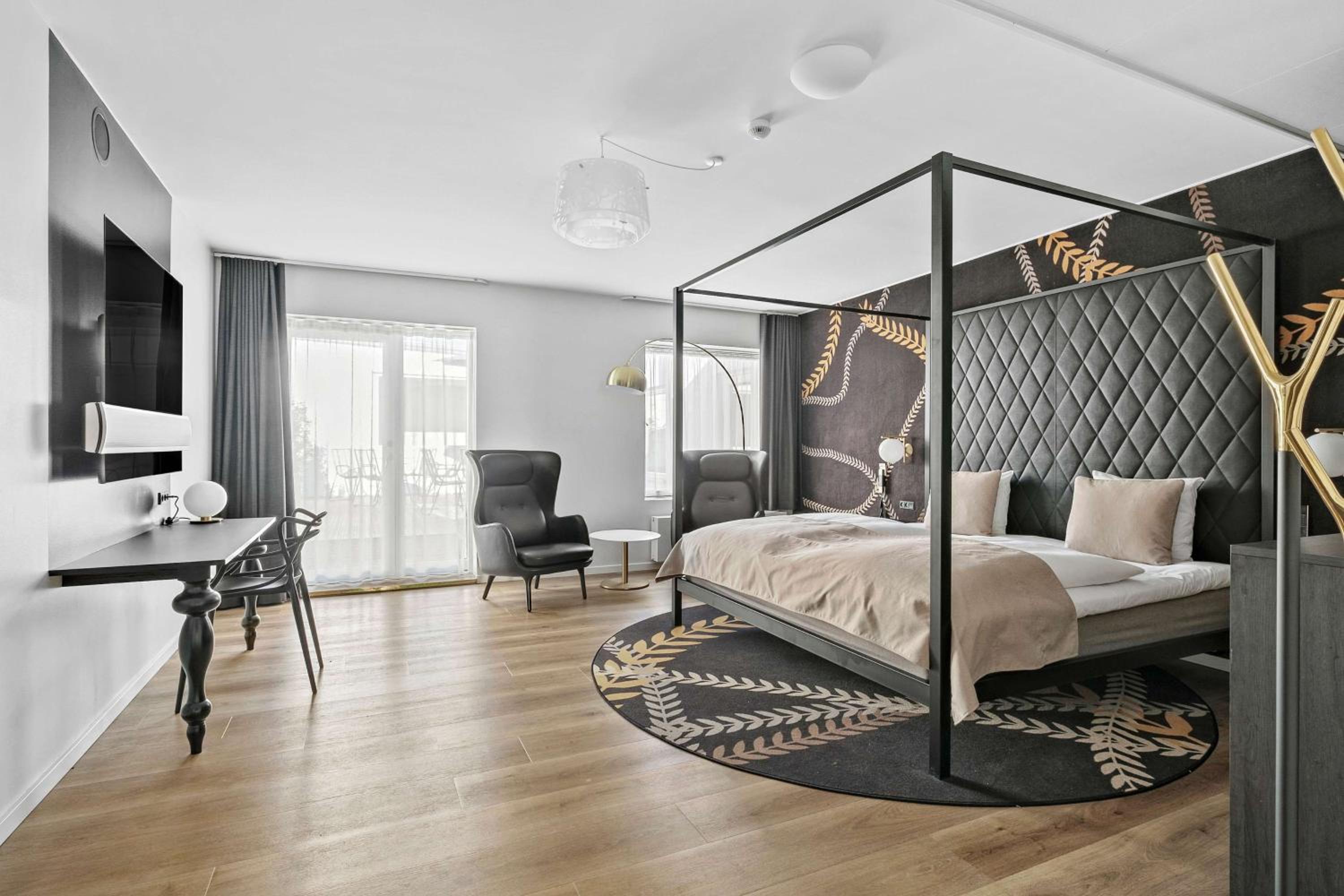 Executive Twin Room - Non-Smoking - Photo 1