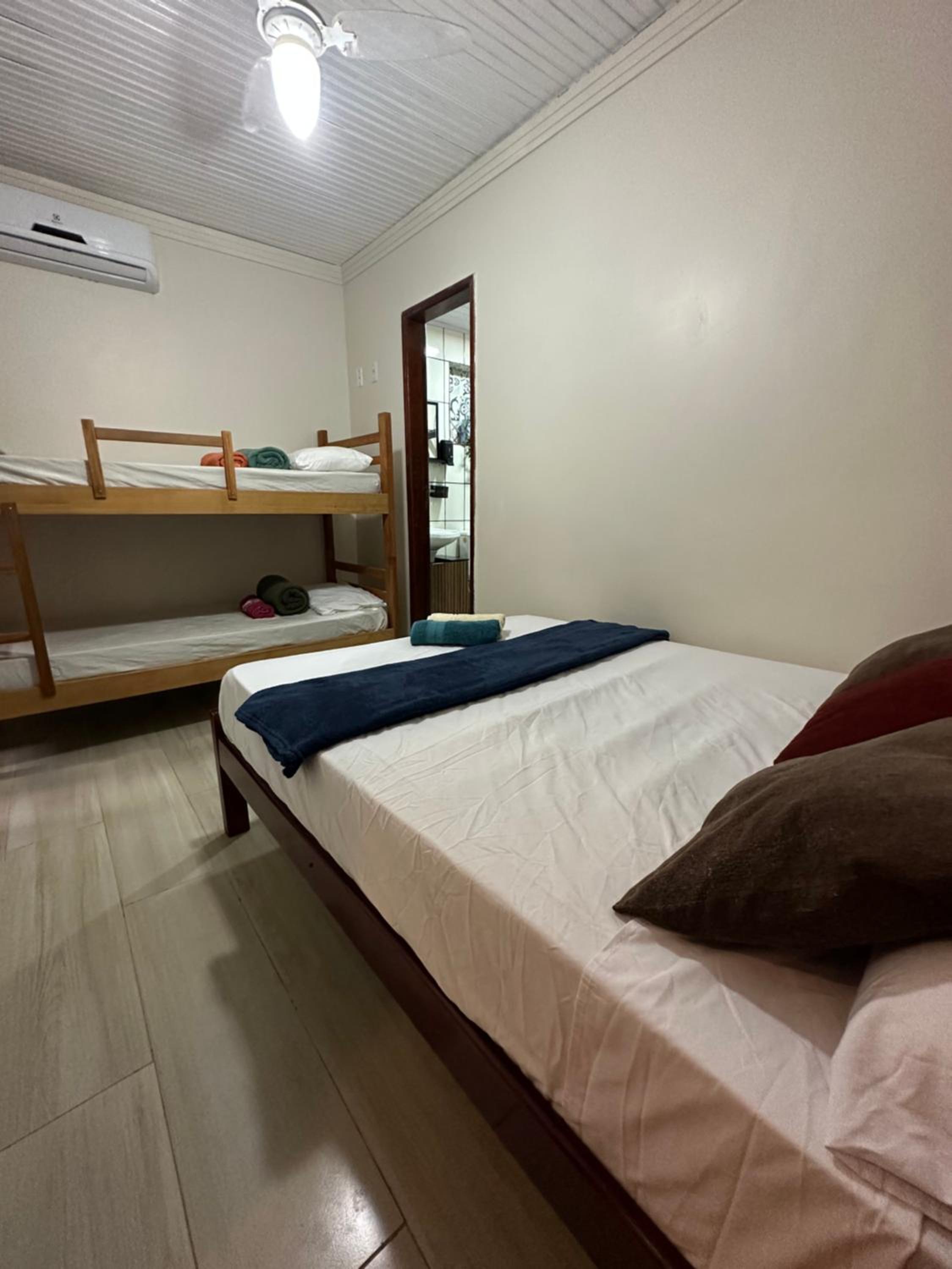 Double or Twin Room - Photo 4