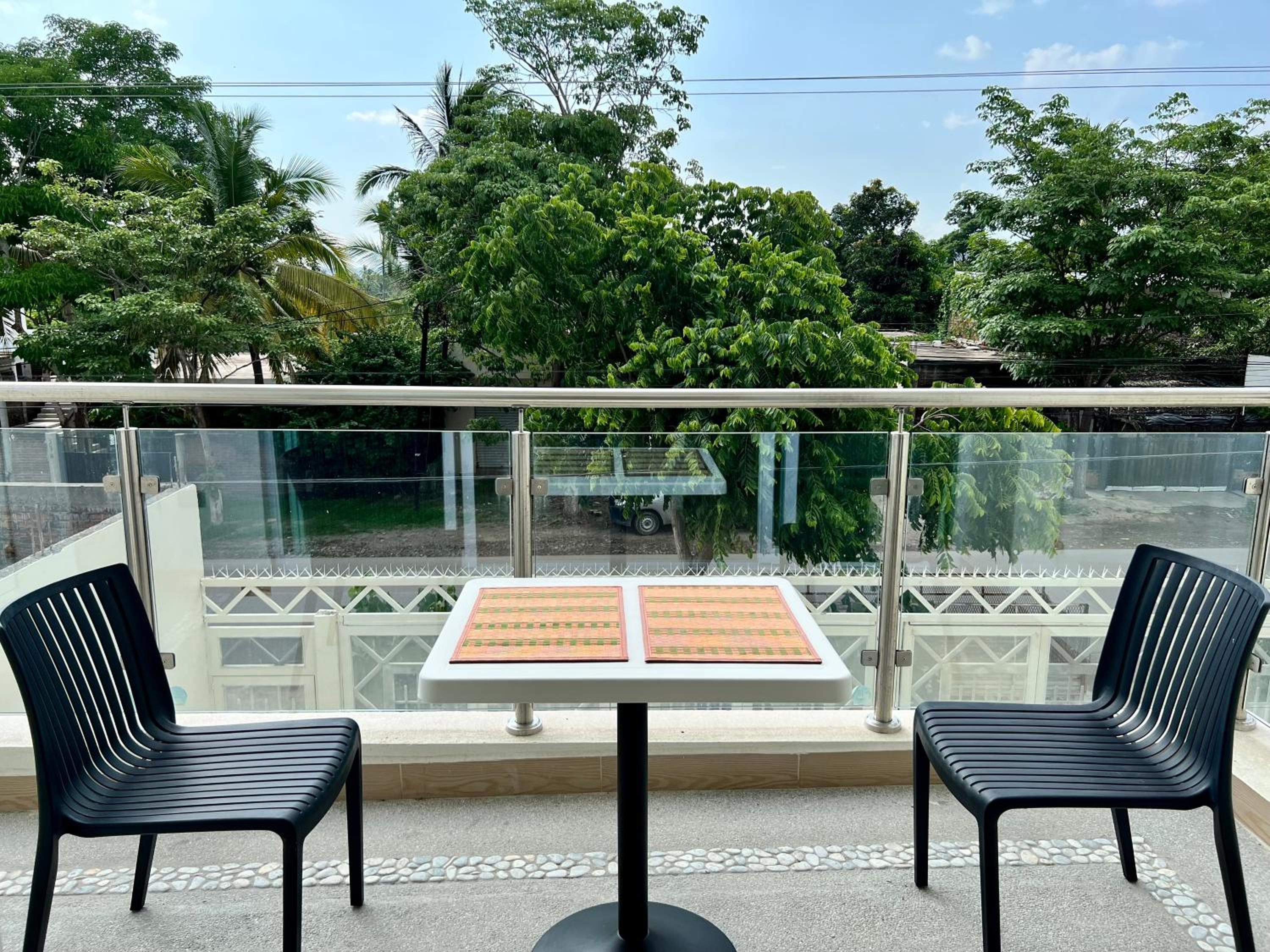 Apartment with Pool View  photo 3