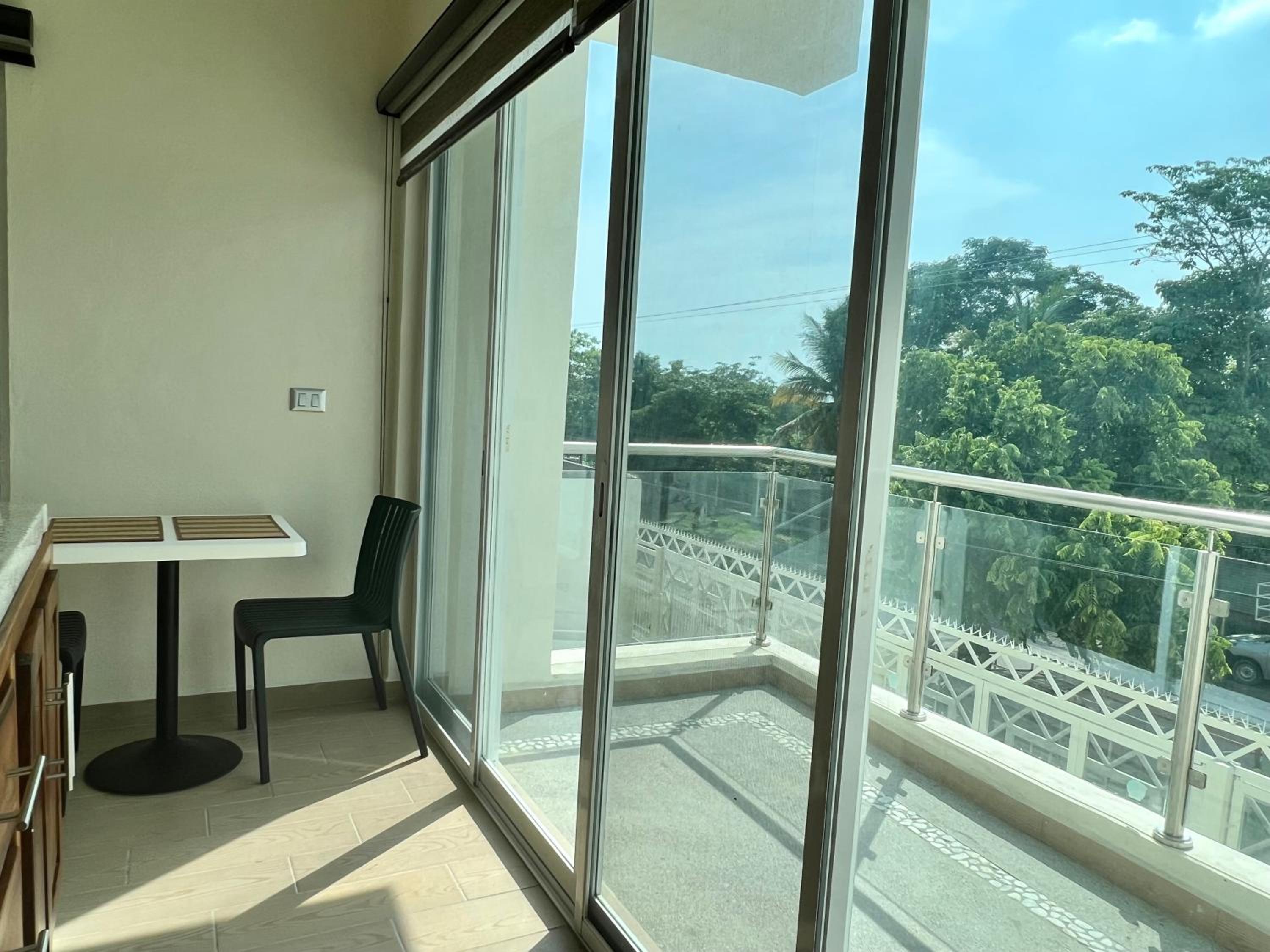 Apartment with Pool View  - Photo 6