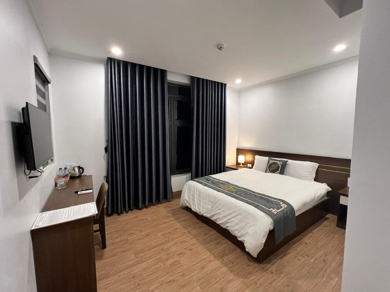 Double Room with Private Bathroom photo 2