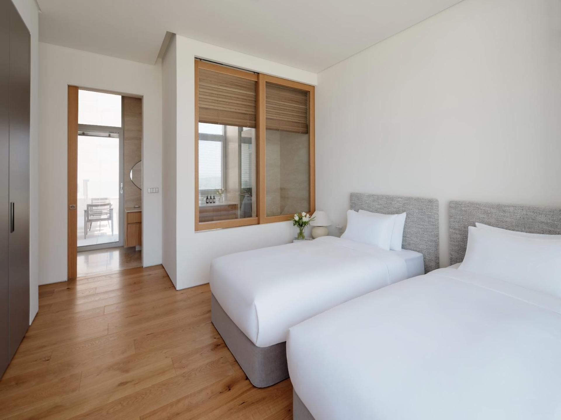 Suite with High Floor - Swimming Pool for 4 - Photo 1