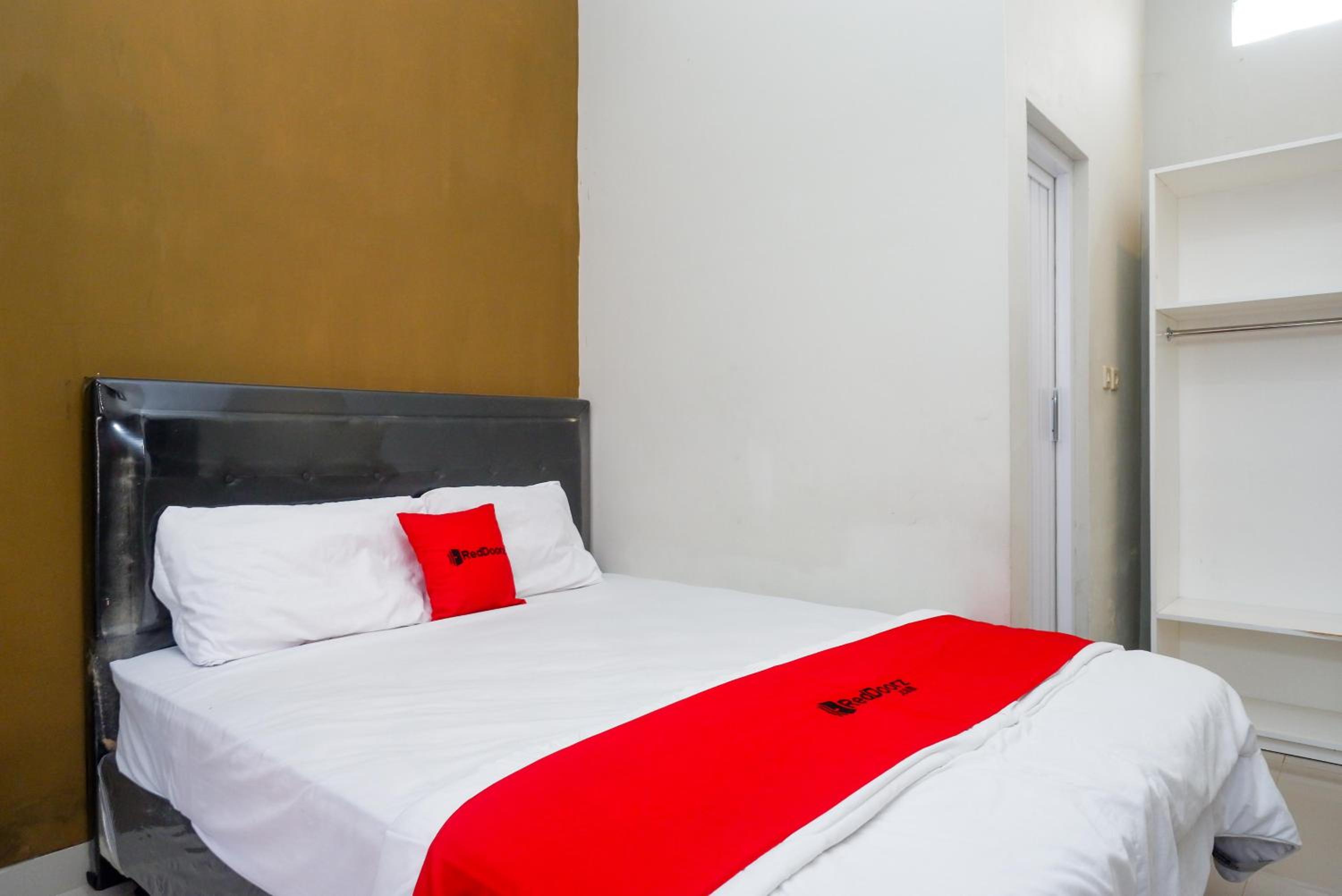 Standard Double Room - Photo 6